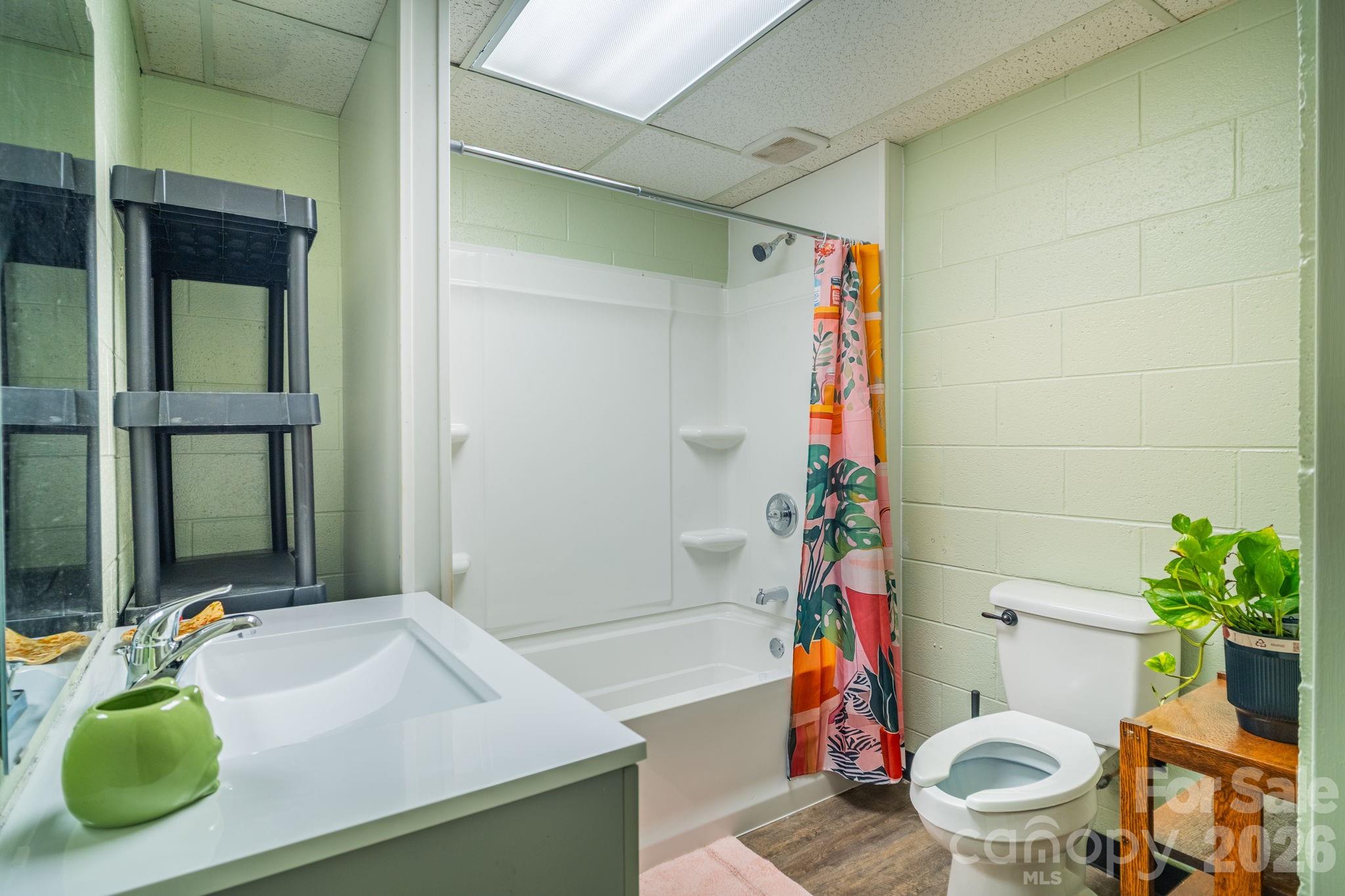 236 Textile Avenue Property Photo 17