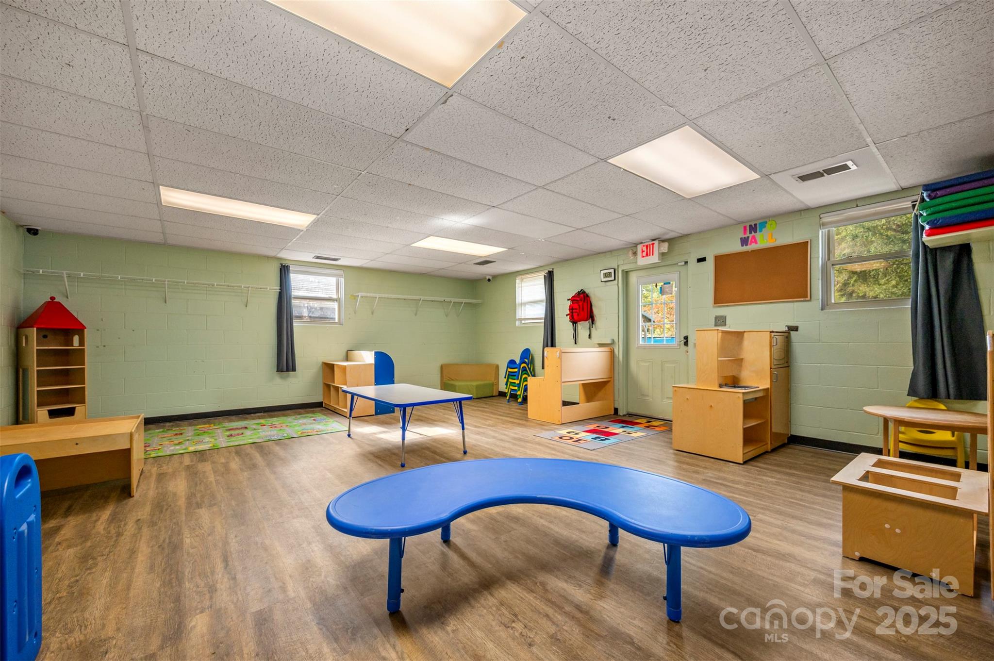 236 Textile Avenue Property Photo 23