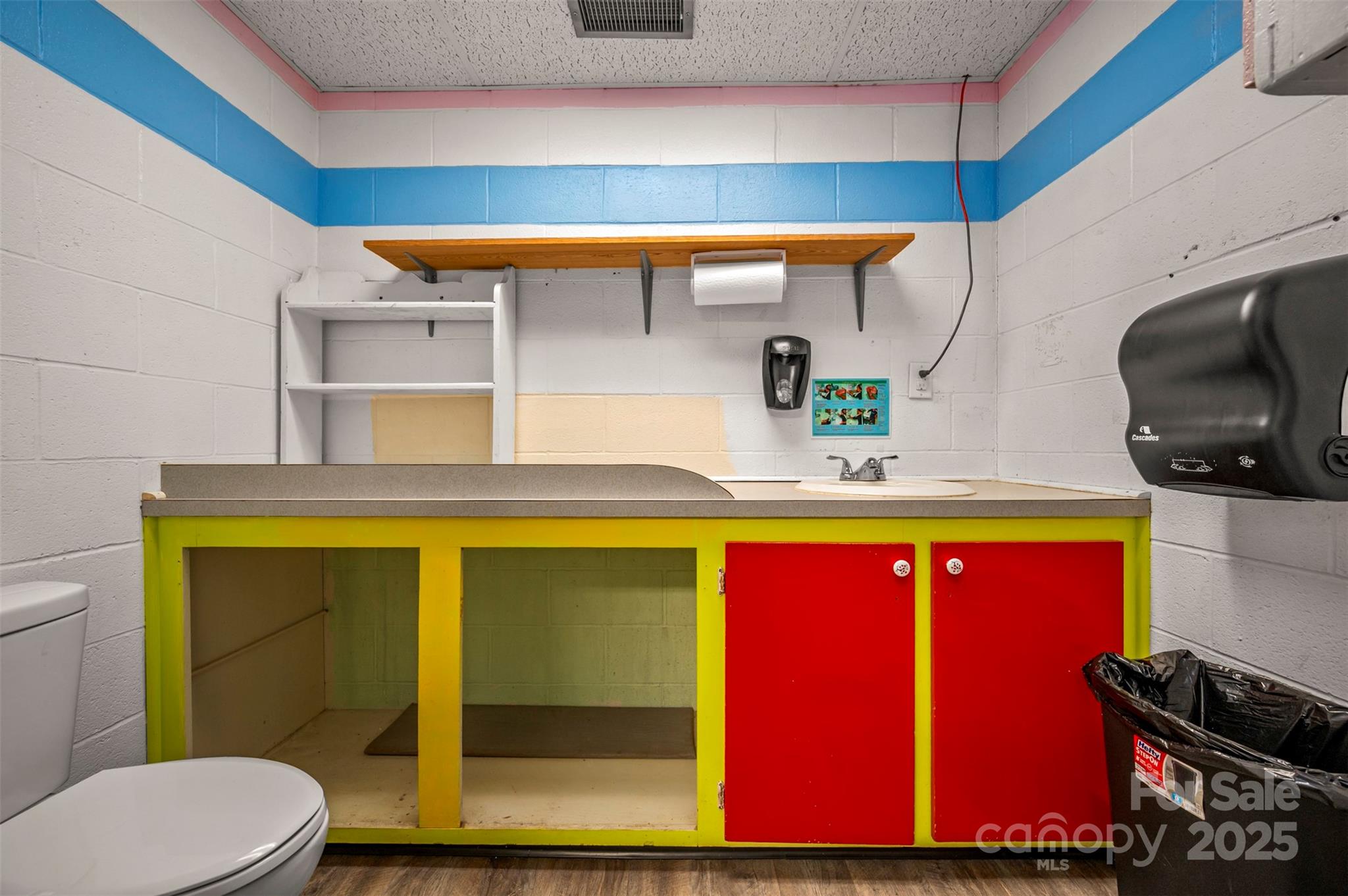 236 Textile Avenue Property Photo 27