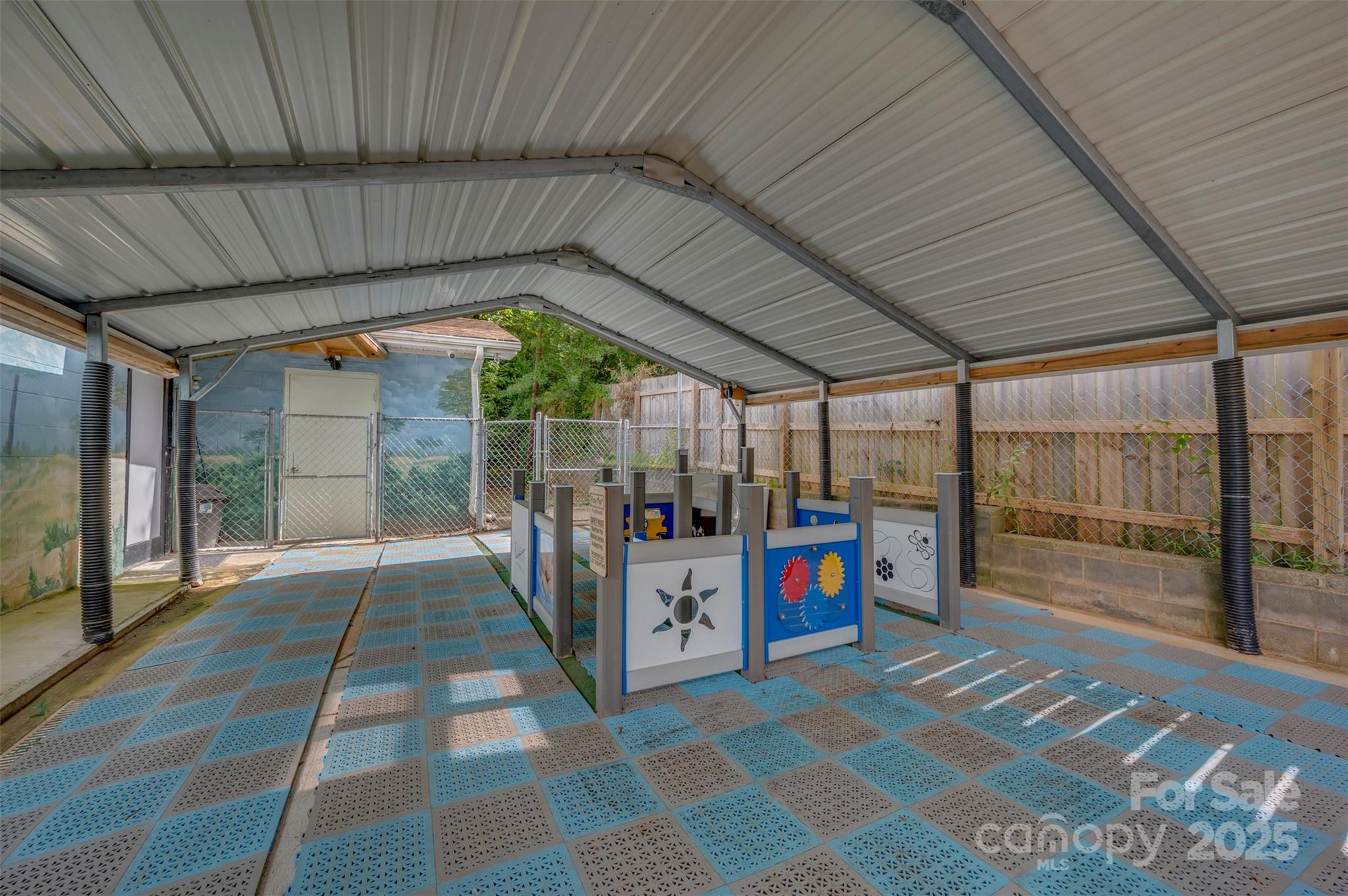 236 Textile Avenue Property Photo 30