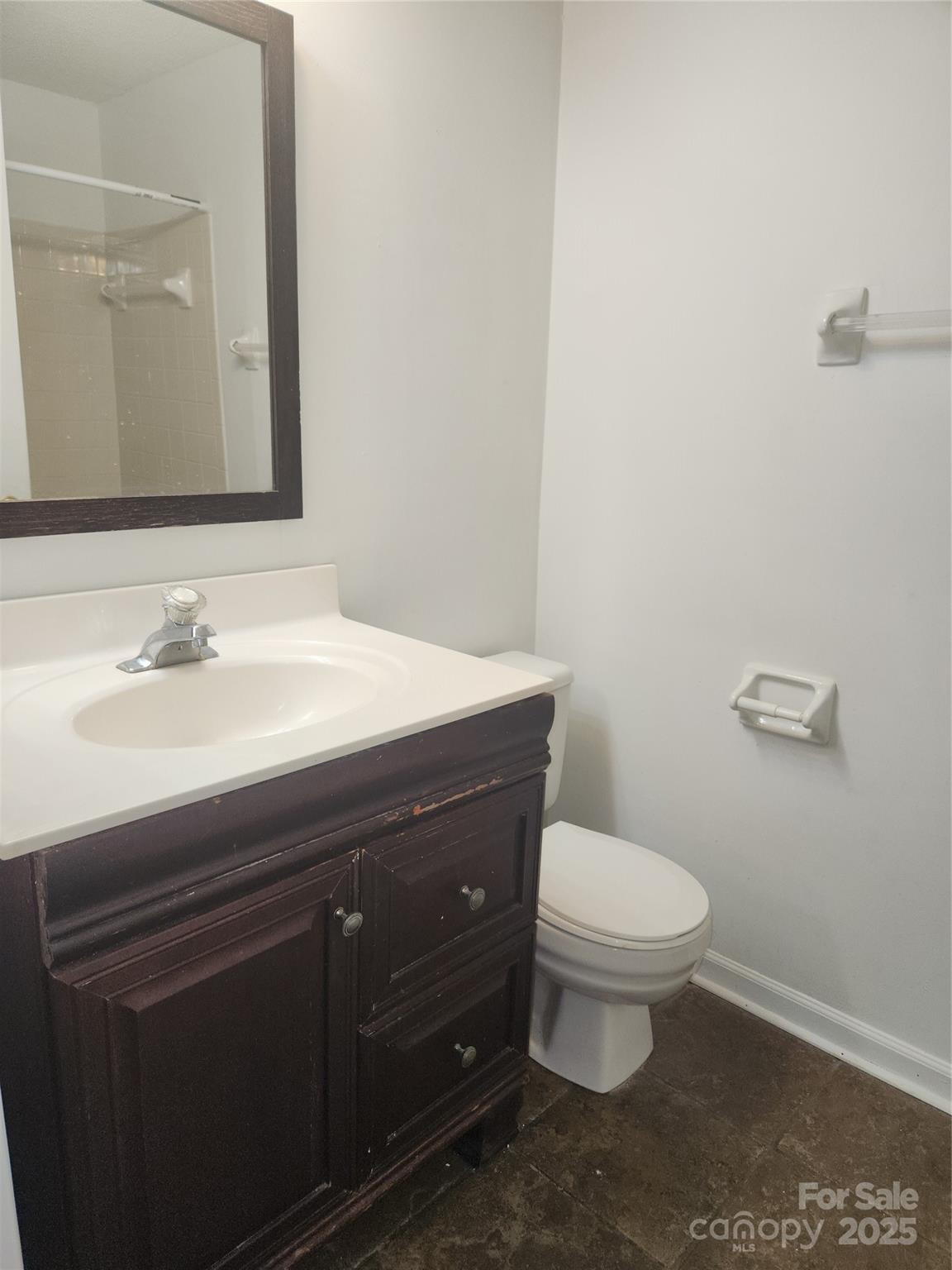 1614-h Arlyn Circle Property Photo 12