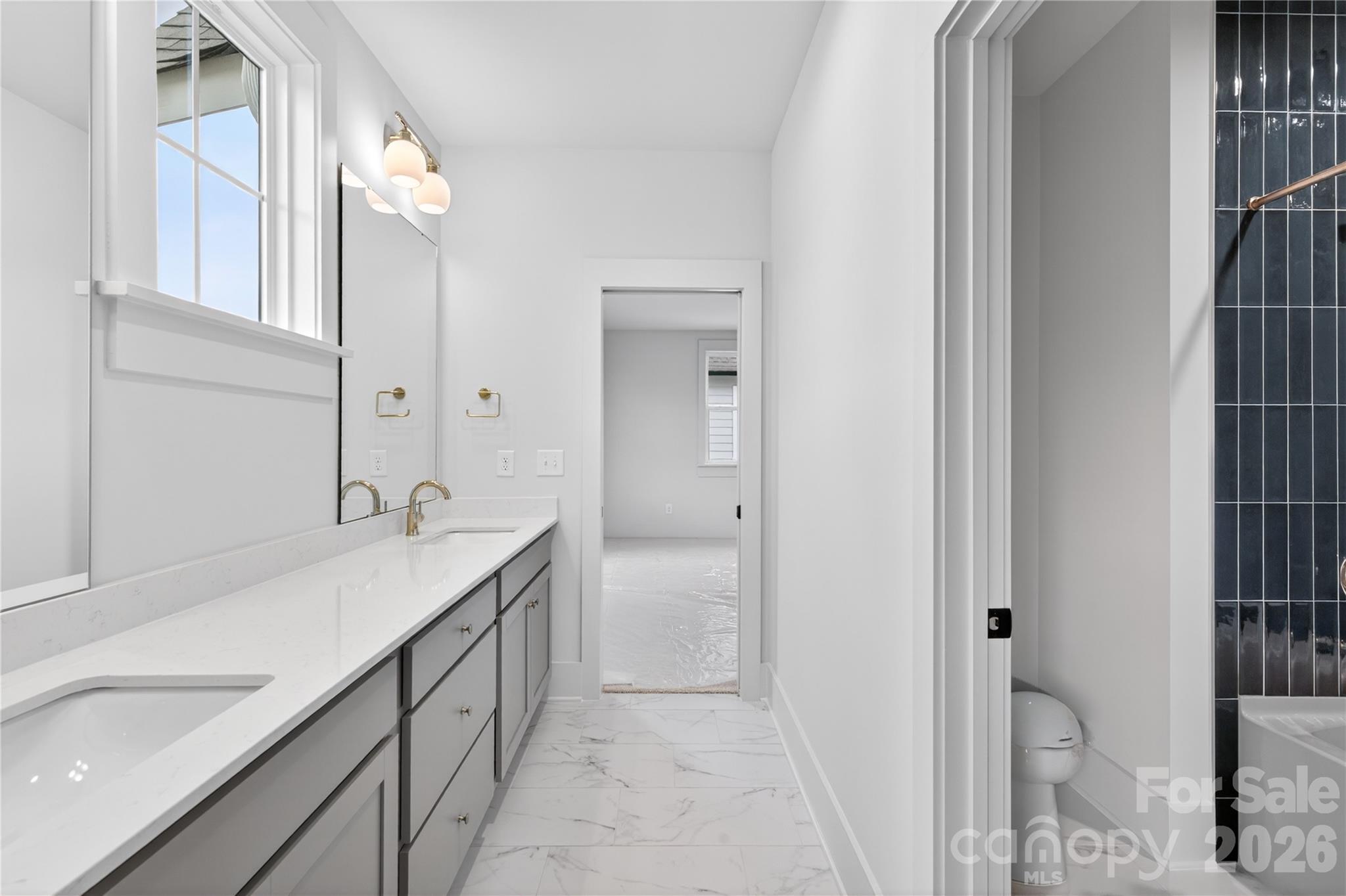 7237 Westrow Avenue Property Photo 17