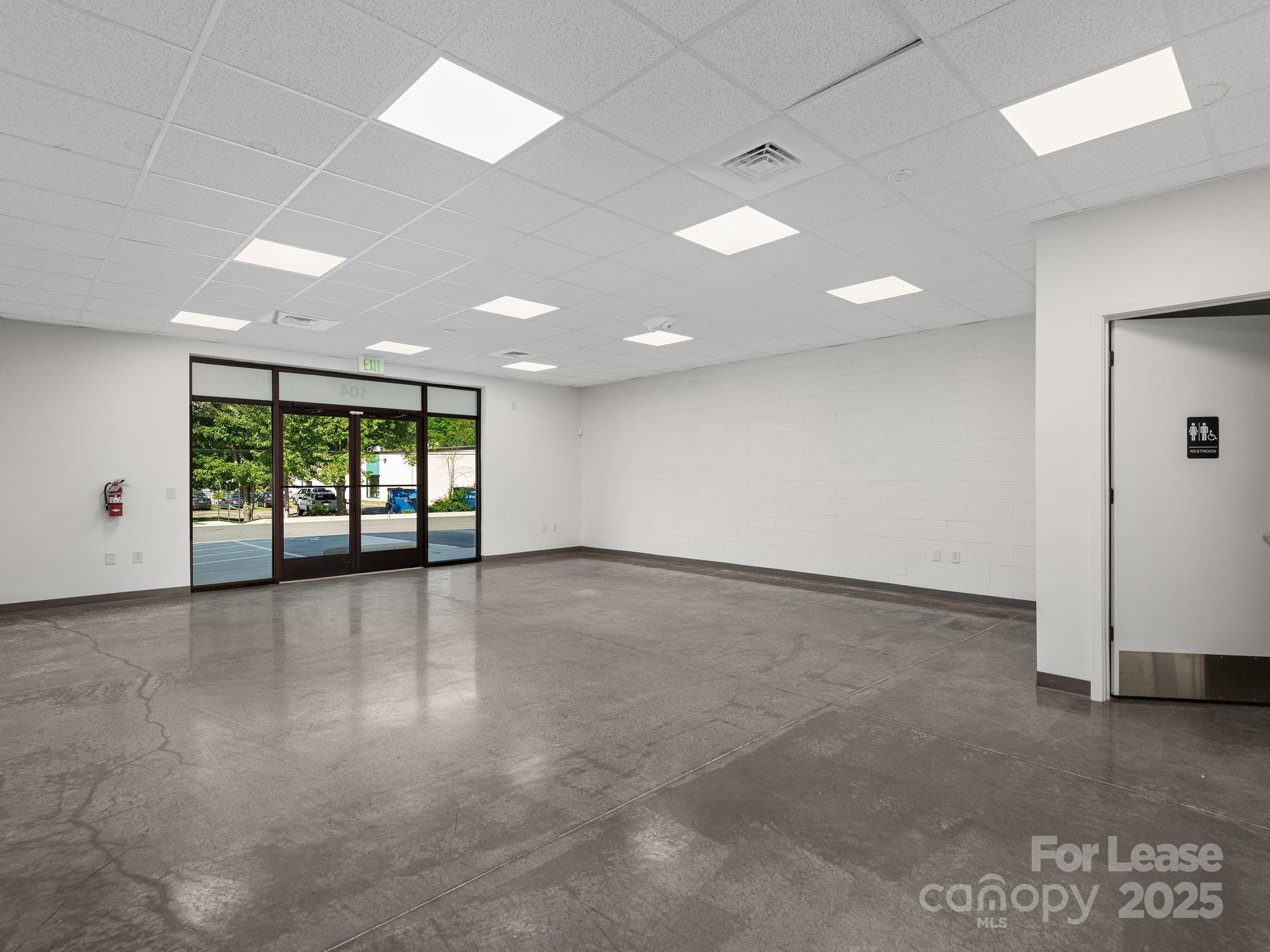 76 Glendale Avenue 105 Property Photo 2