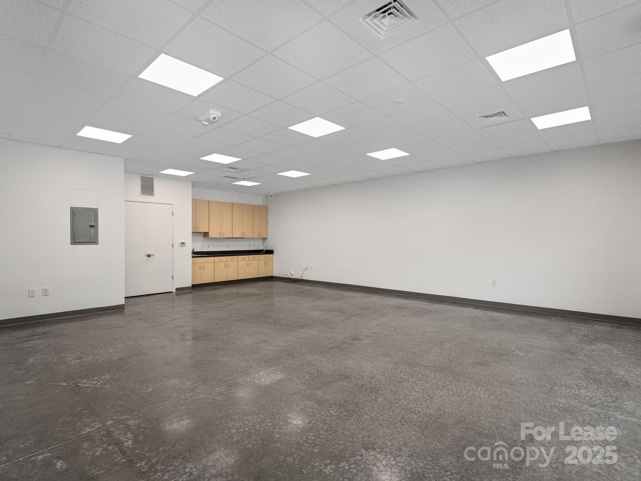 76 Glendale Avenue 105 Property Photo 3