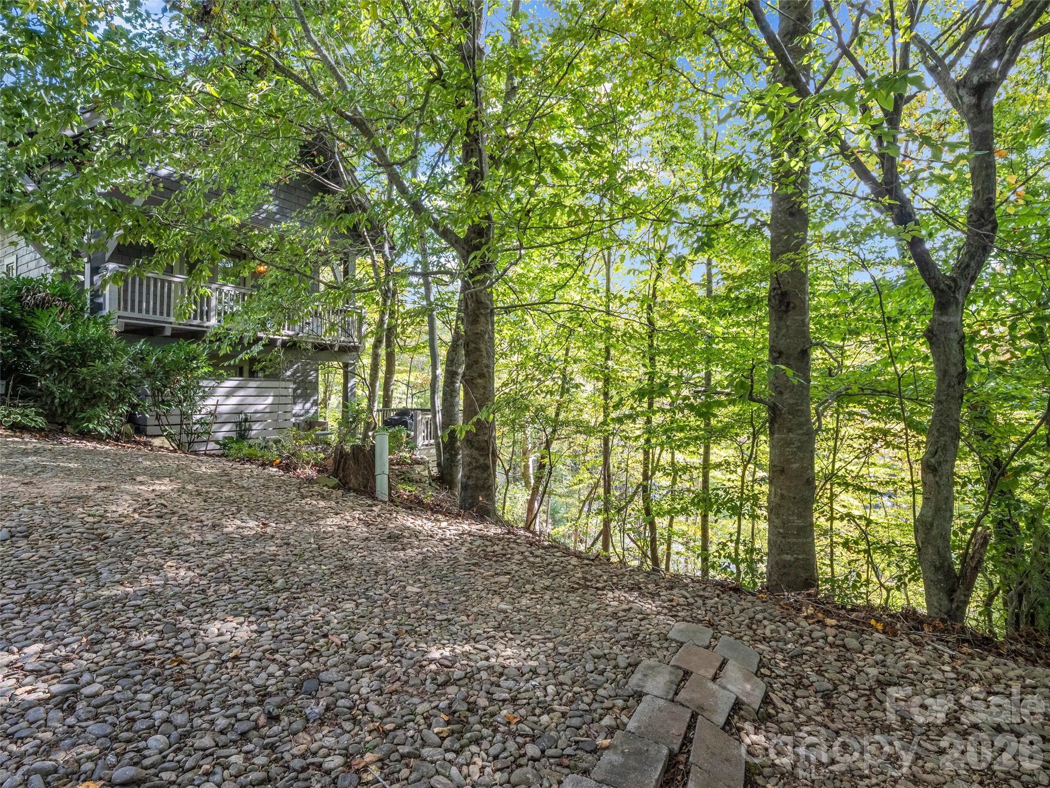 6 Whitman Lane Property Photo 5