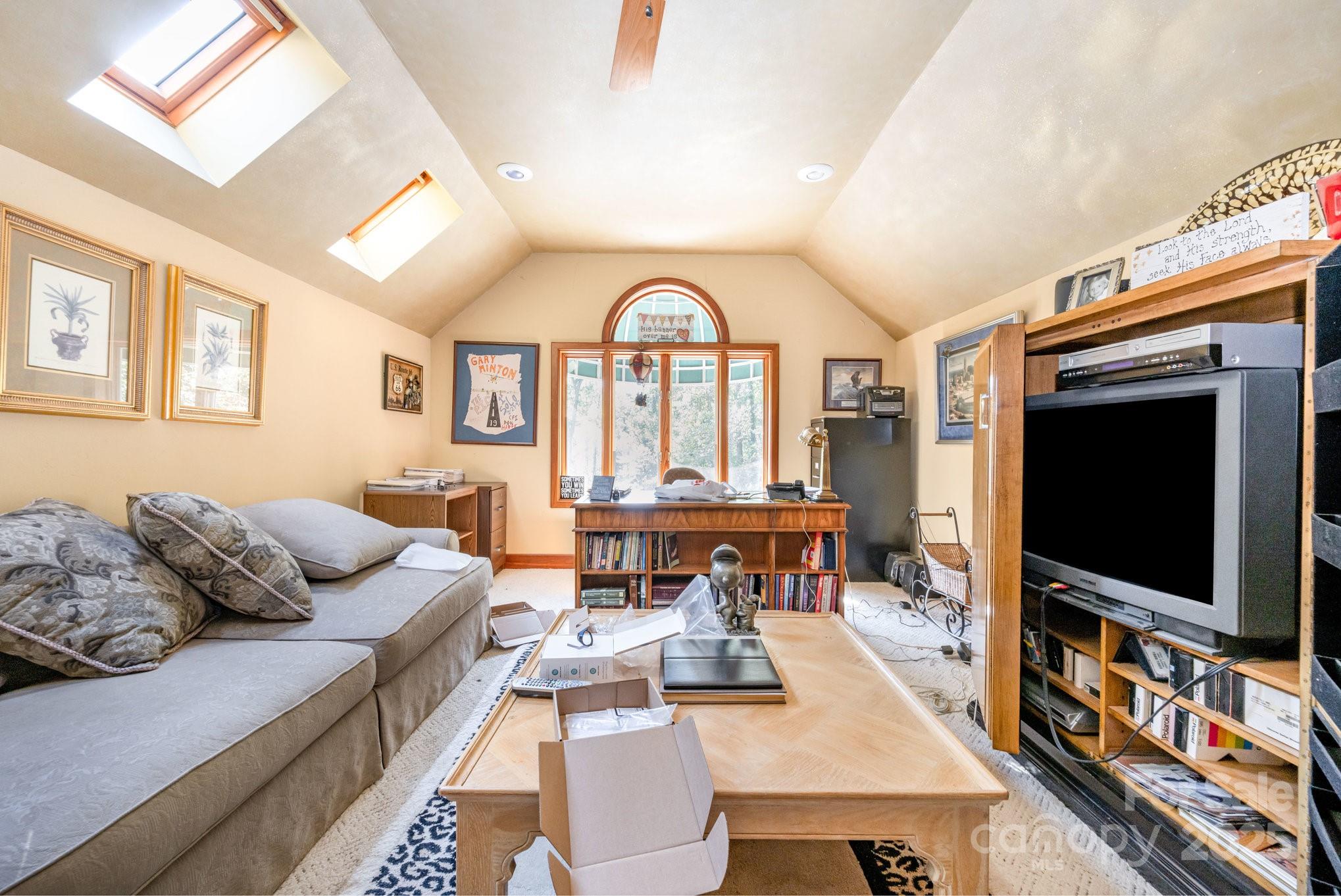 2116 8th Street Drive Property Photo 18