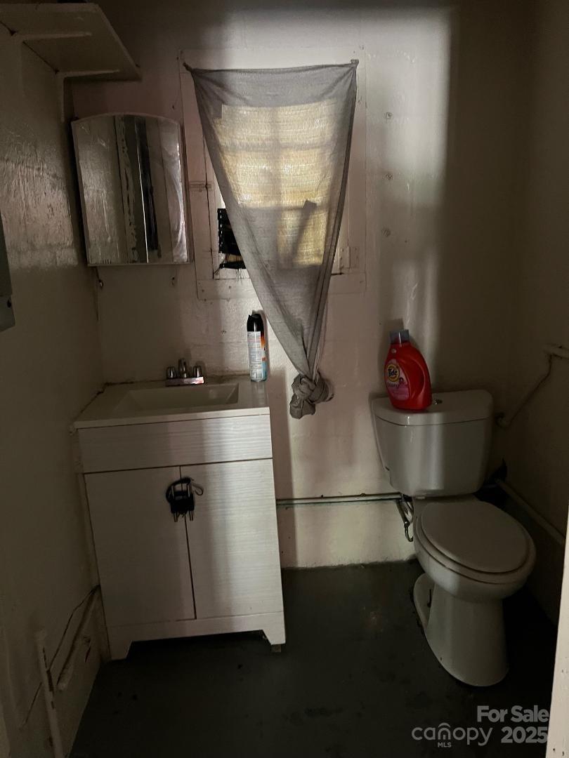 1836 Oakdale Road 1 & 2 Property Photo 5