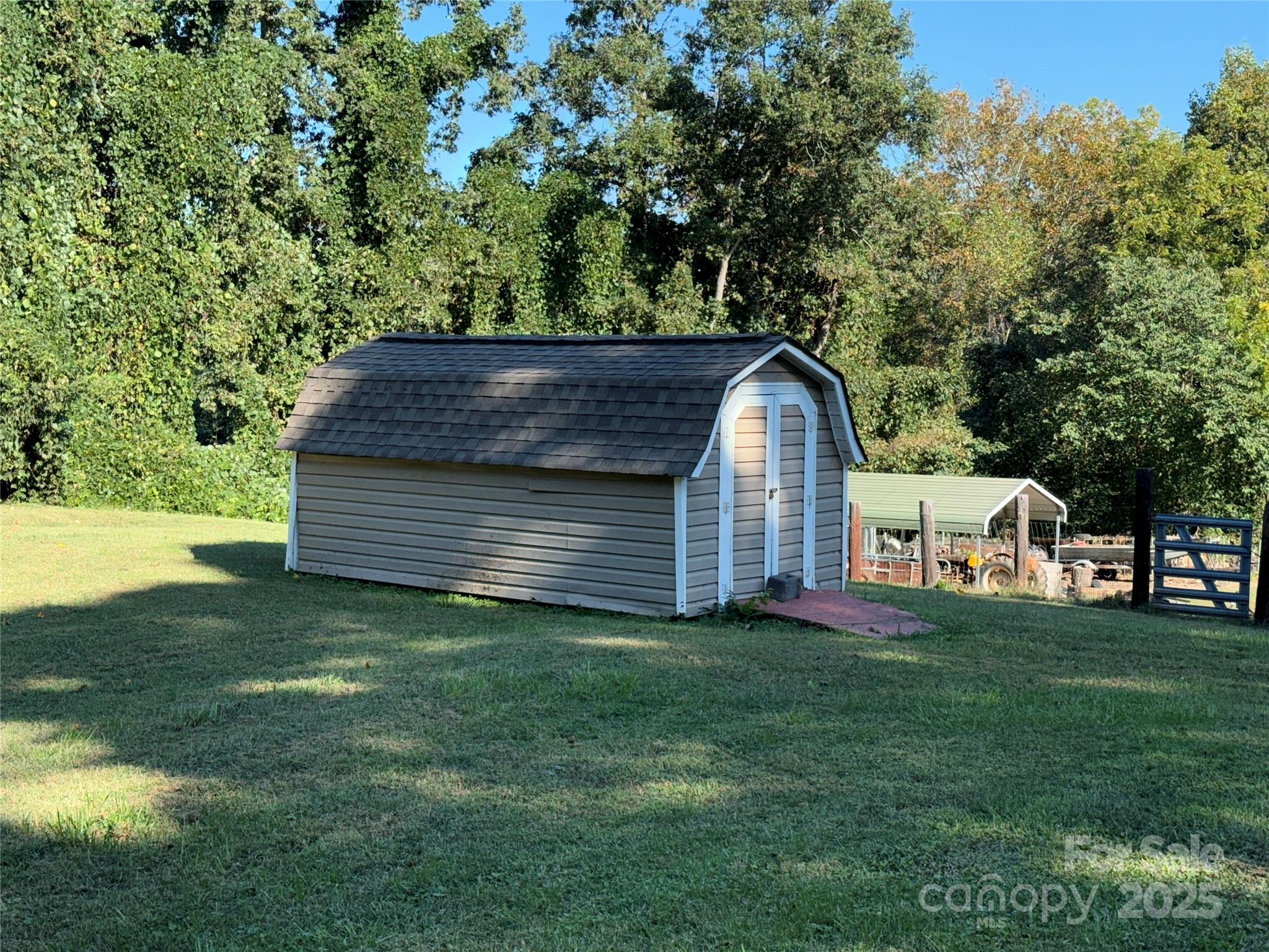 602 Green Chapman Road Property Photo 10