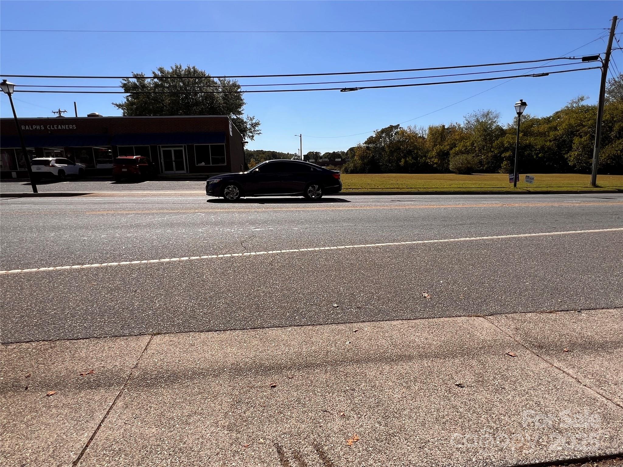 401 1st Street 1-7 Property Photo 1