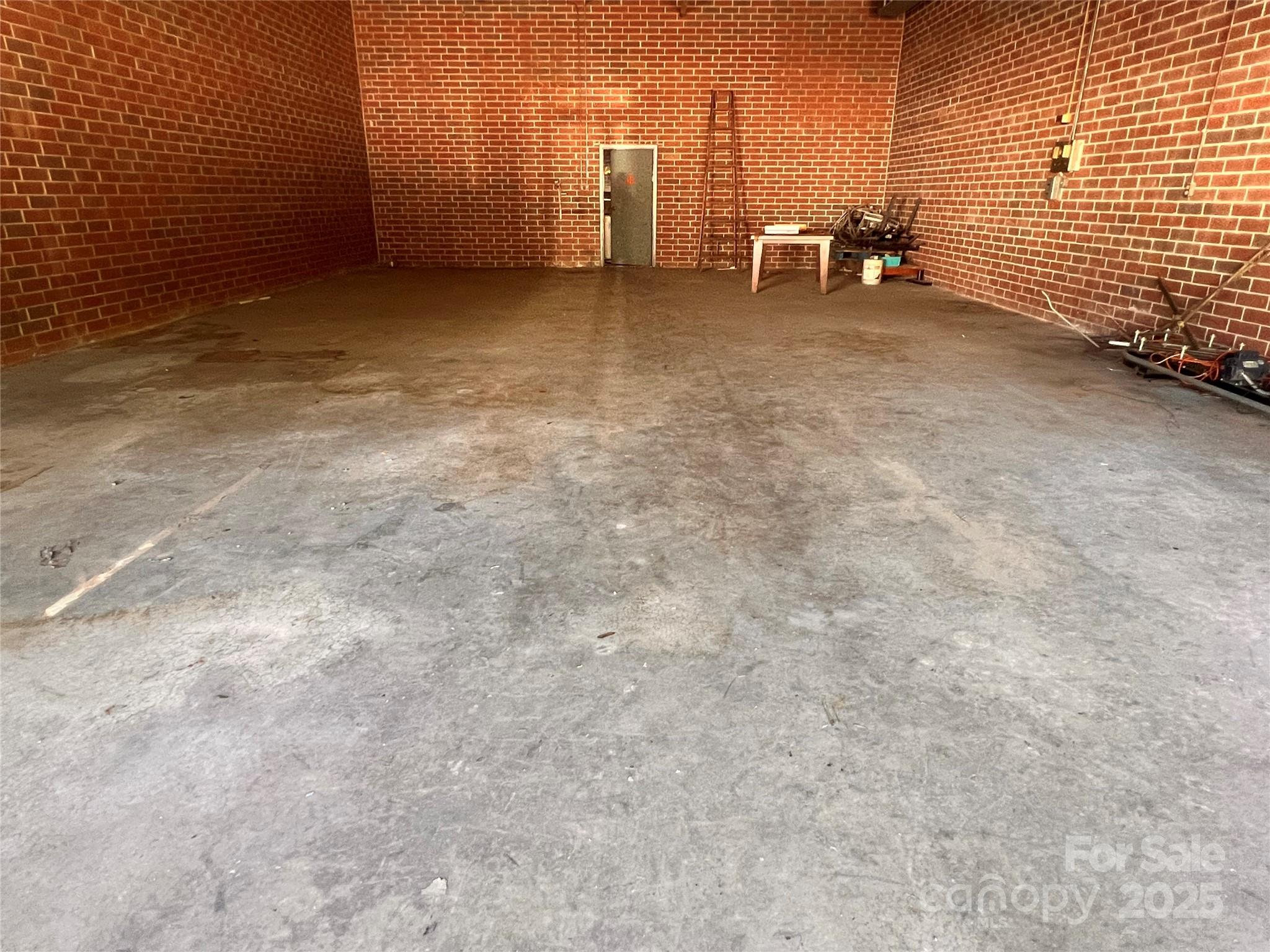 401 1st Street 1-7 Property Photo 6