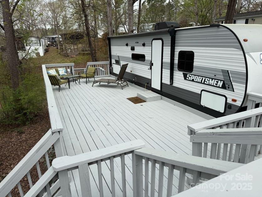 122 Oak Street 371 Property Photo 1