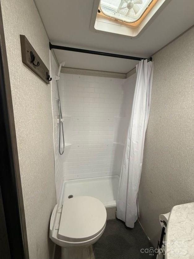 122 Oak Street 371 Property Photo 8