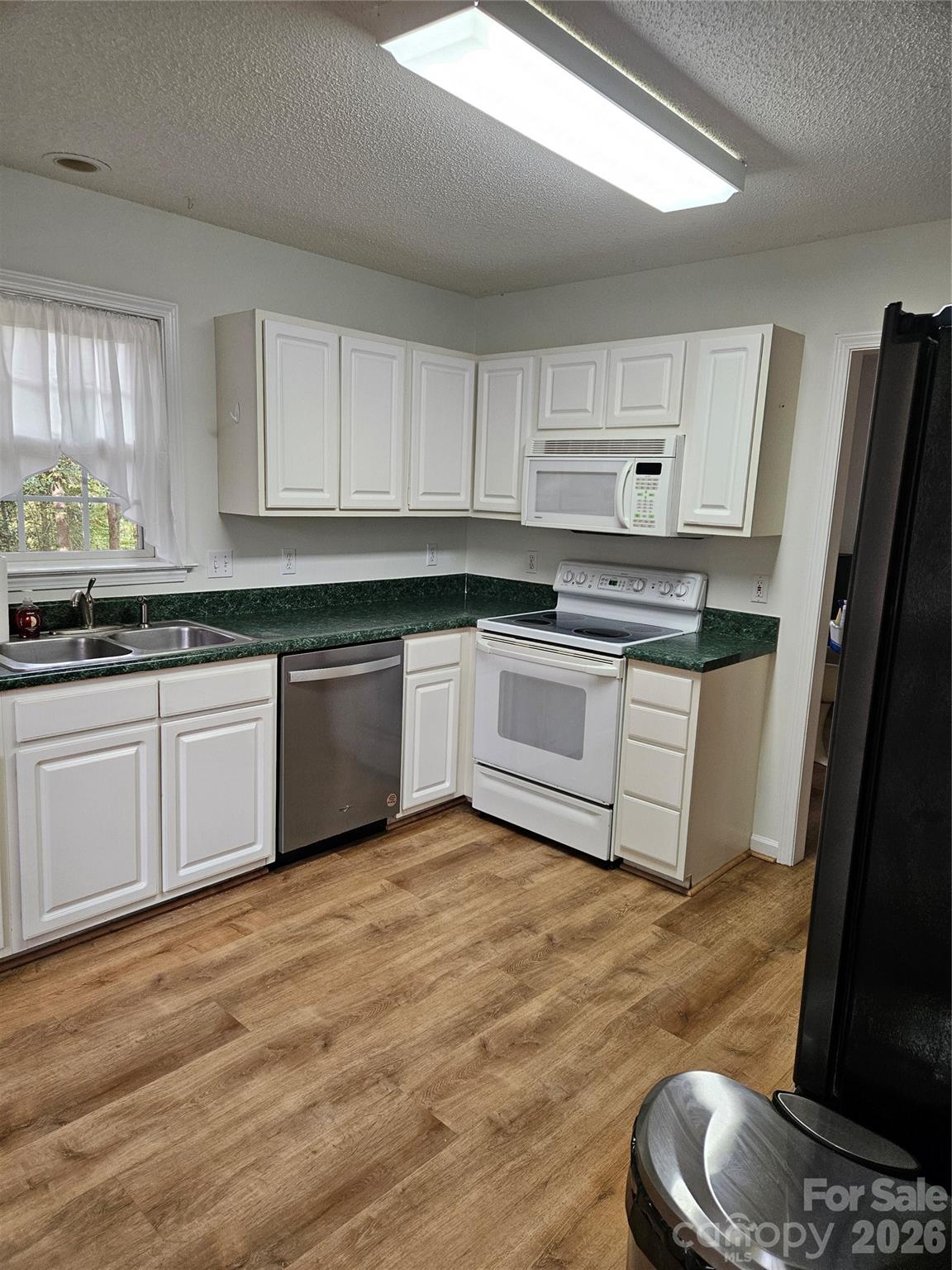 396 Glensprings Drive Property Photo 10