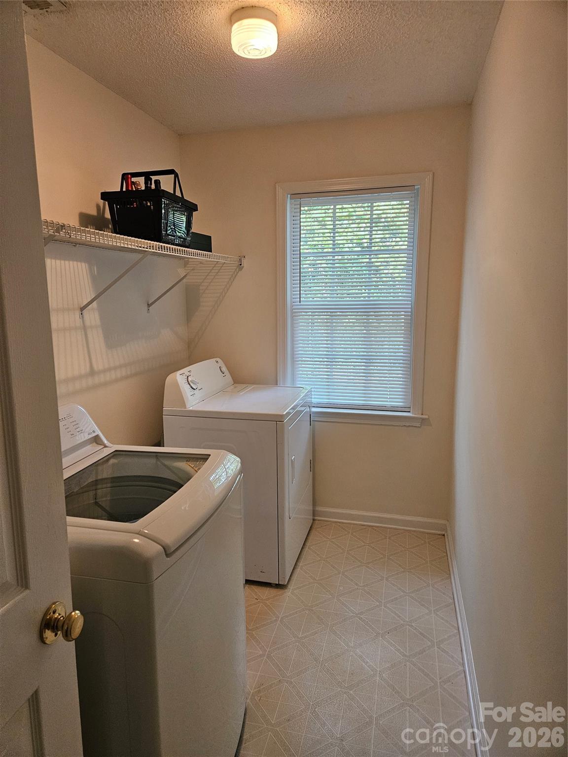 396 Glensprings Drive Property Photo 14