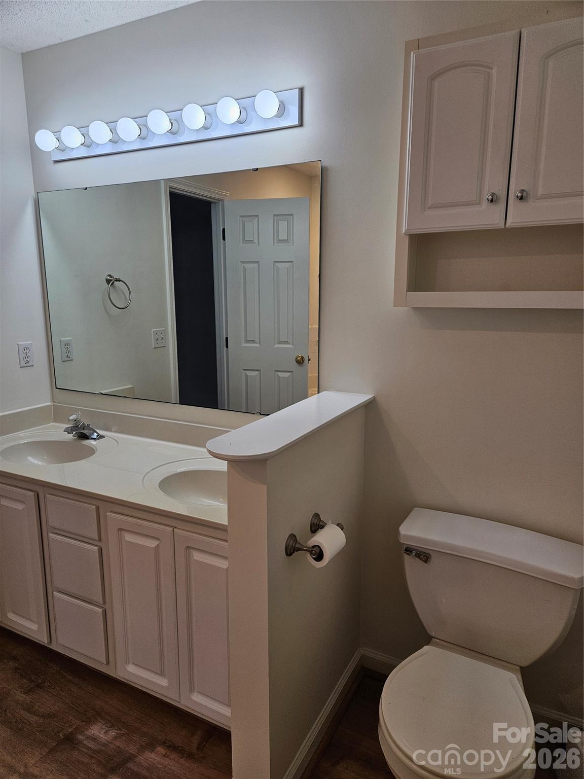 396 Glensprings Drive Property Photo 17