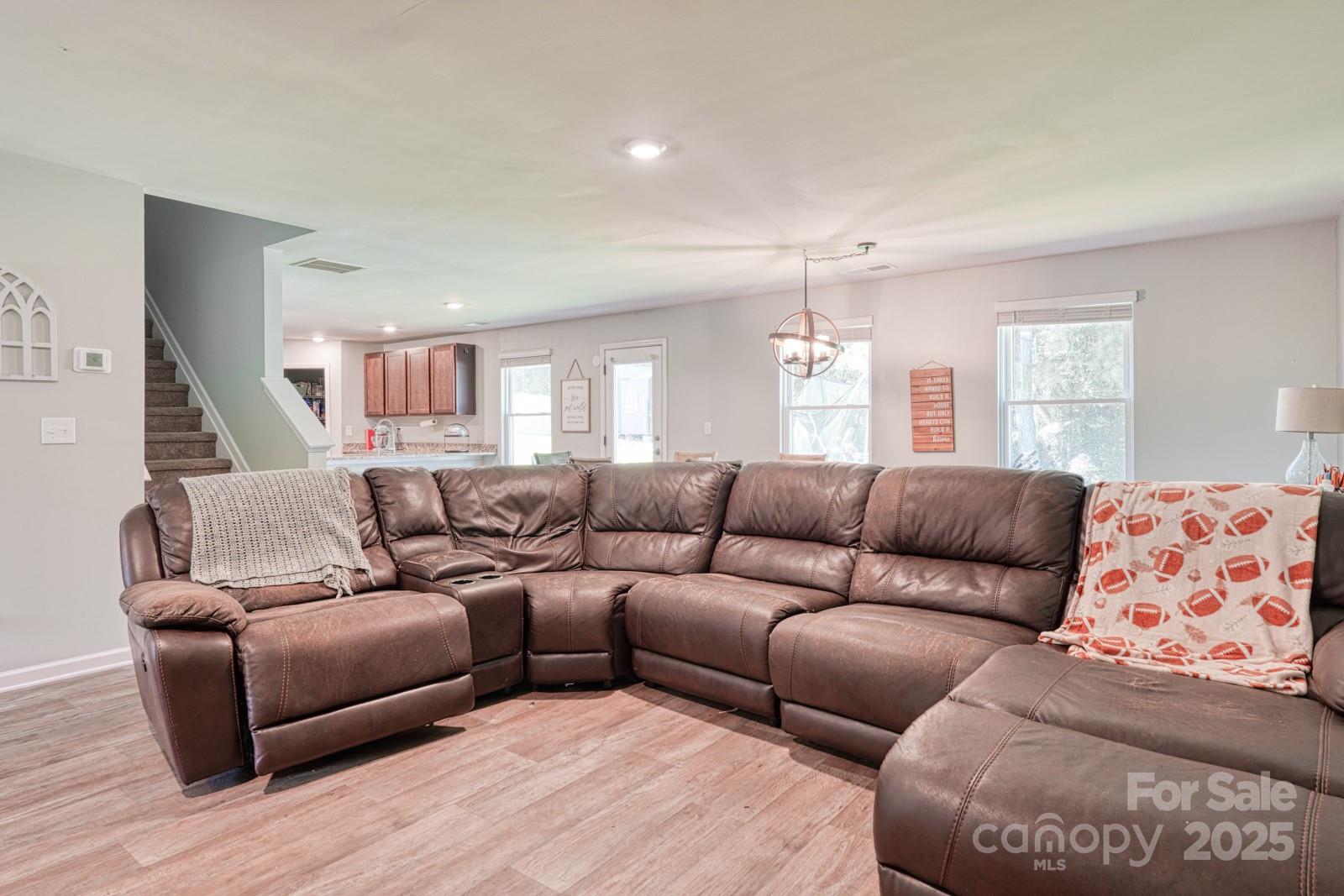 1281 Twin Bridge Road Property Photo 4
