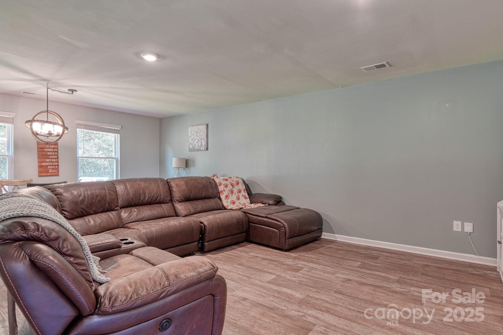 1281 Twin Bridge Road Property Photo 5