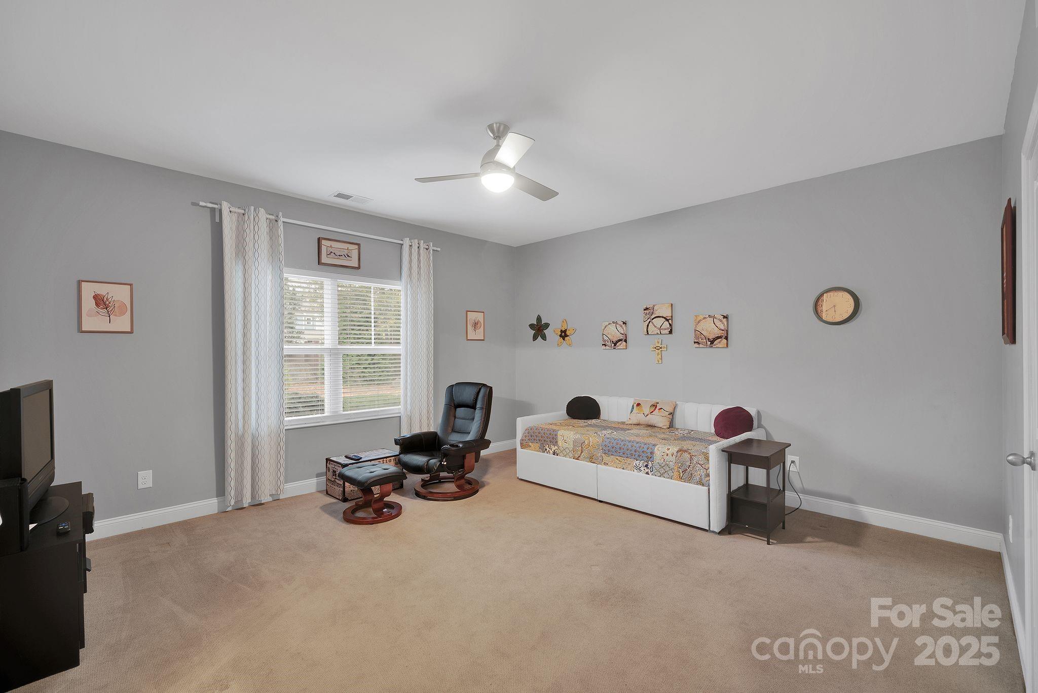 6050 Roberta Road Property Photo 14