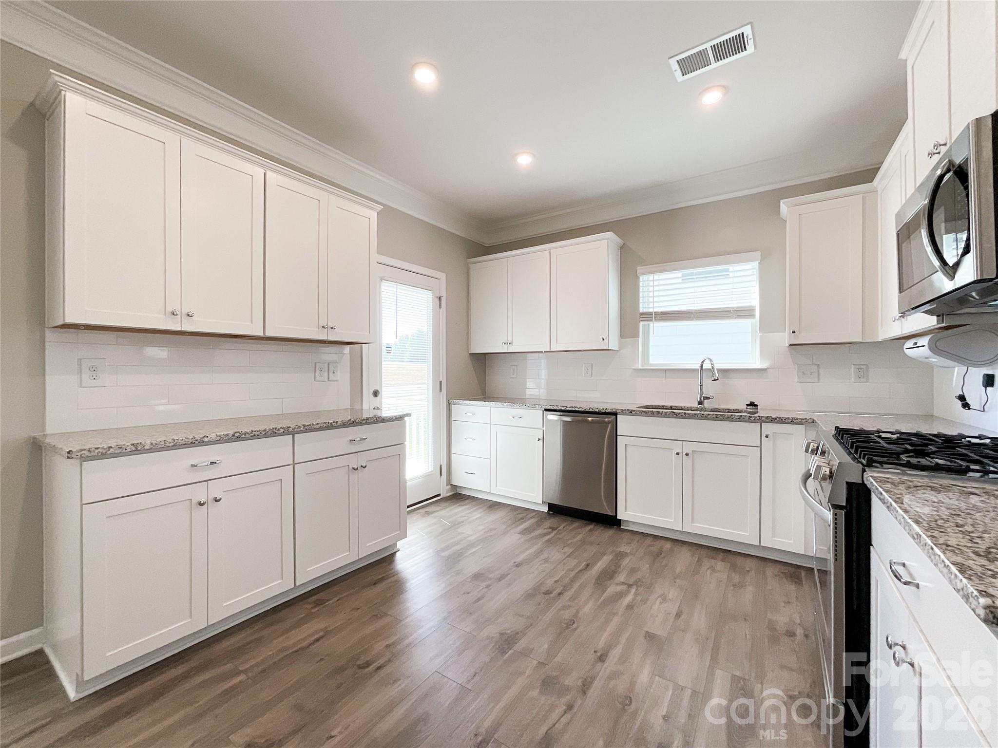 417 Kiser Lane Property Photo 6
