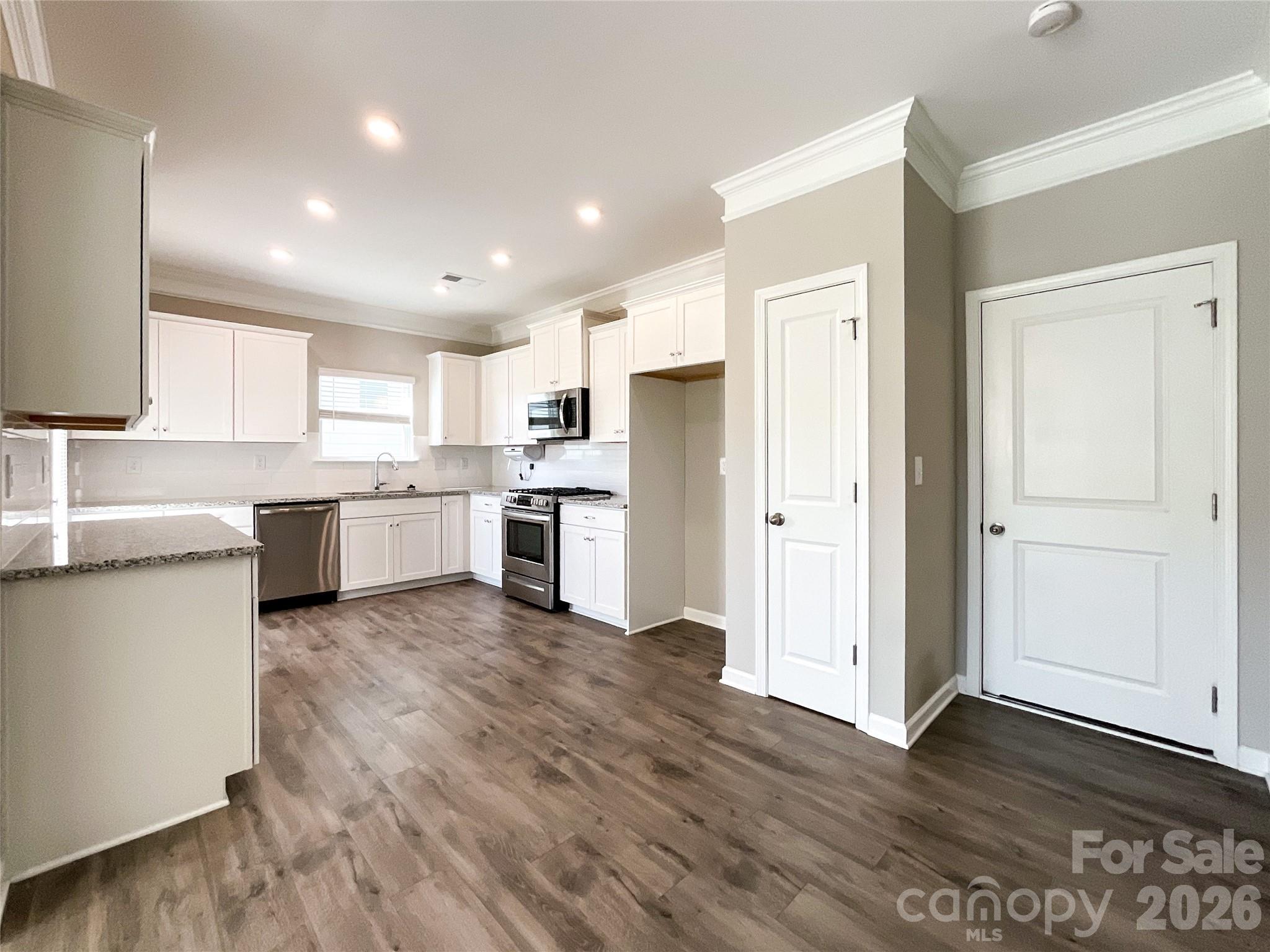 417 Kiser Lane Property Photo 8