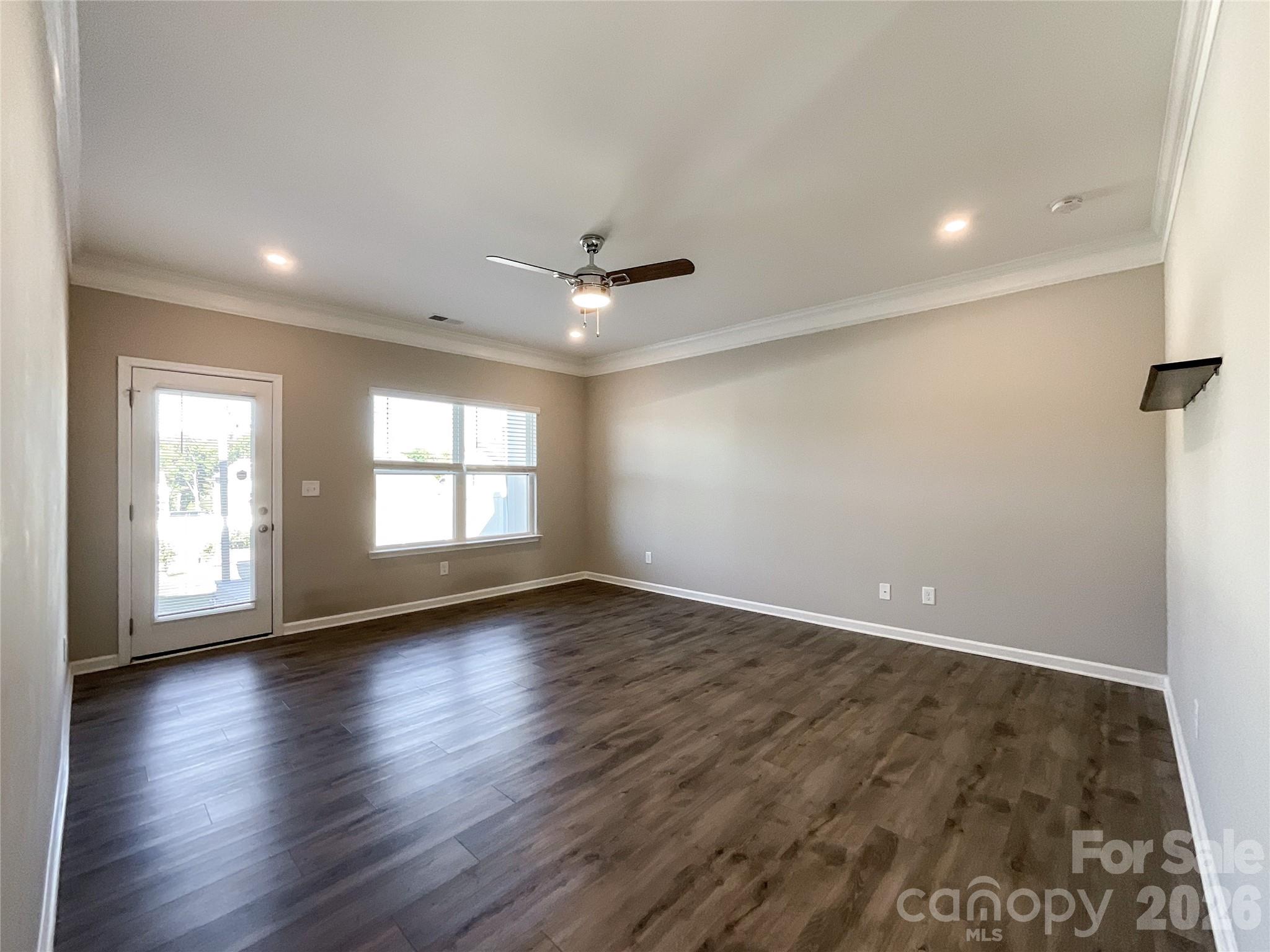 417 Kiser Lane Property Photo 13