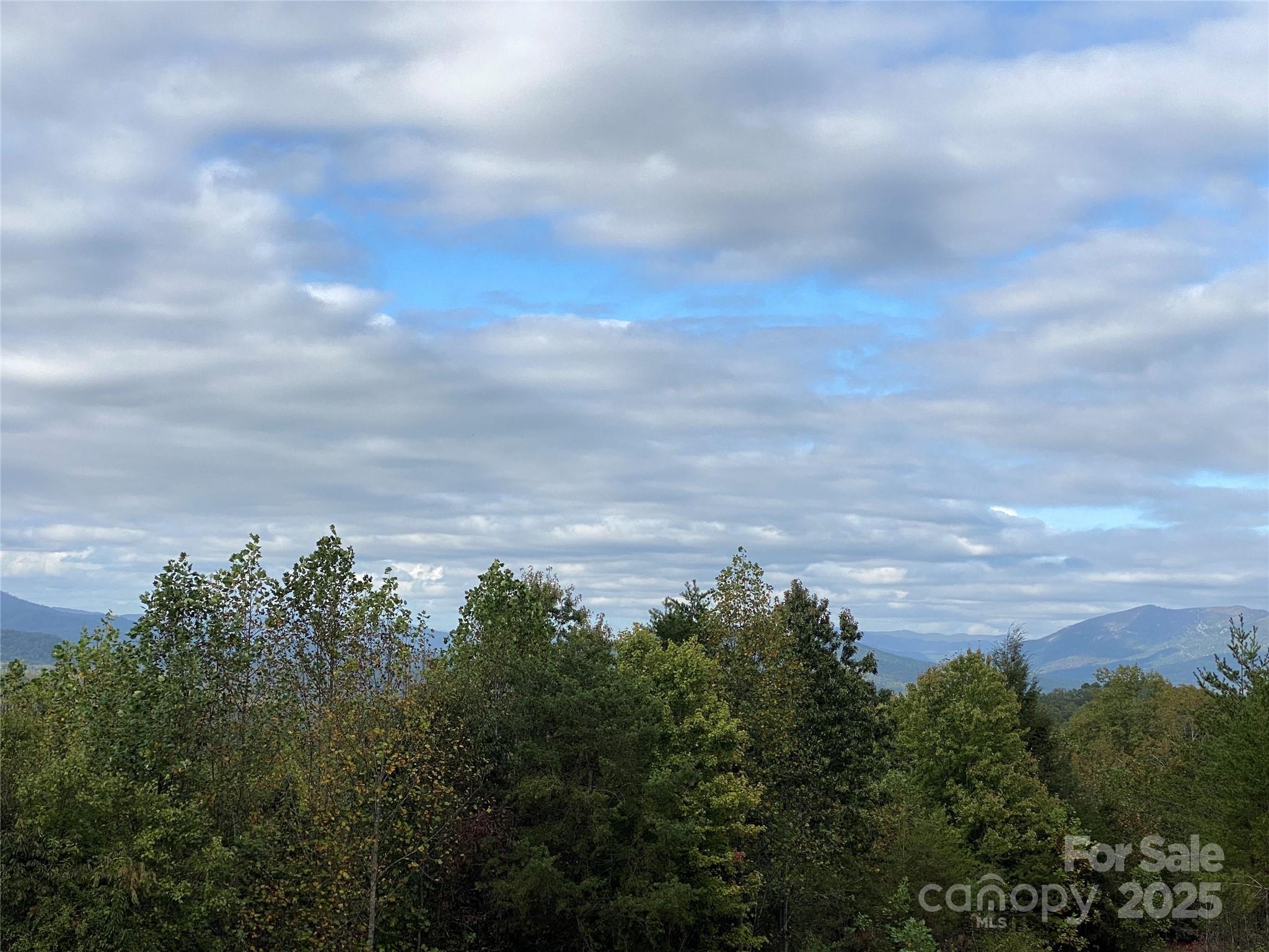 860 Redwood Drive Property Photo 1