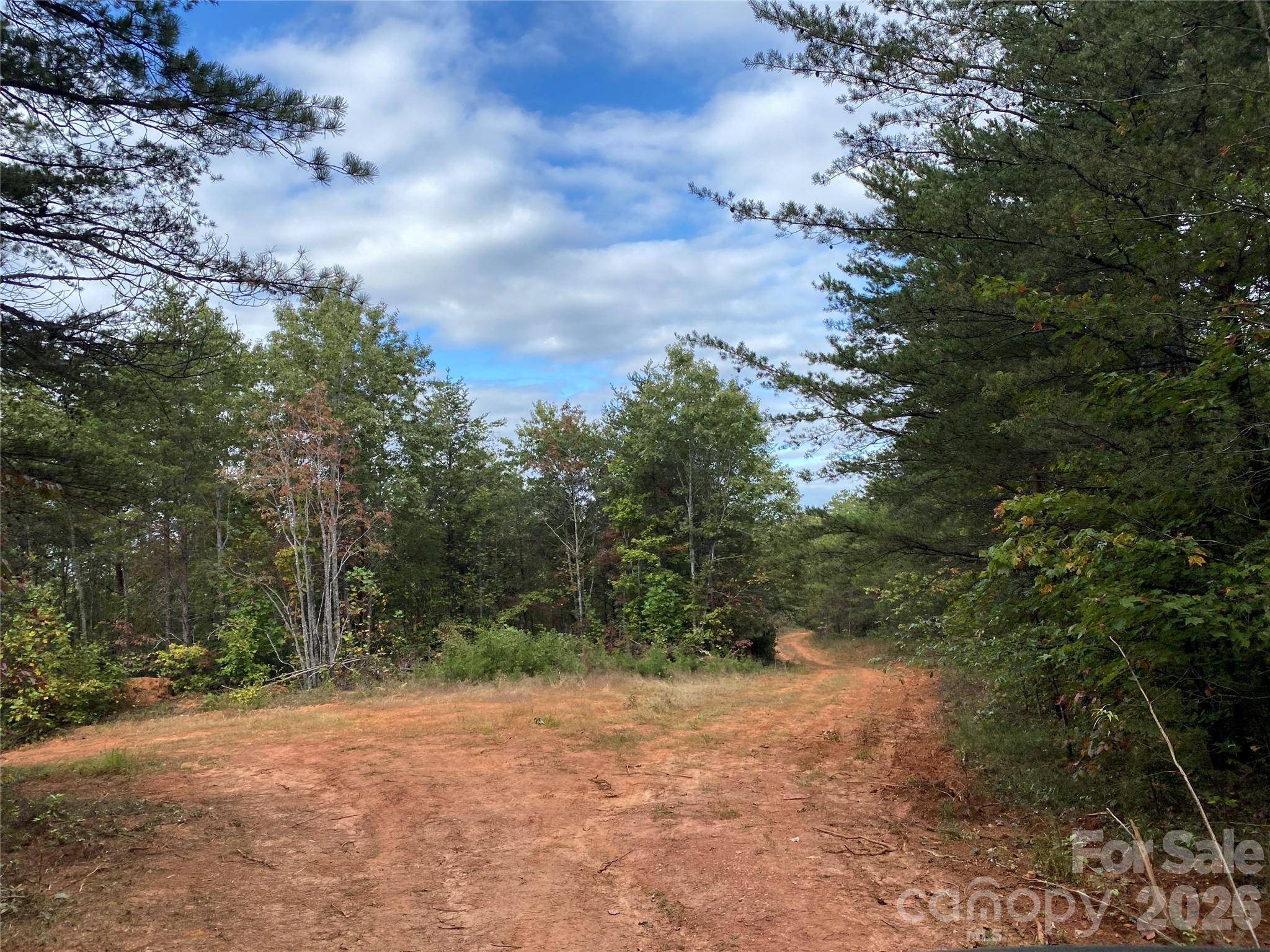 860 Redwood Drive Property Photo 2