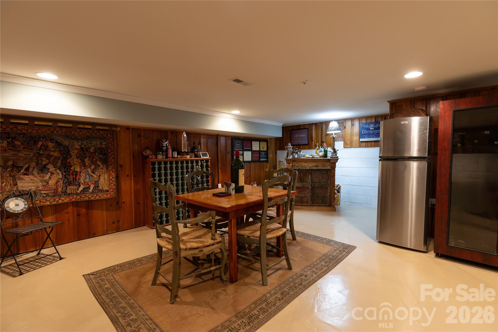 802 E Franklin Street Property Photo 13