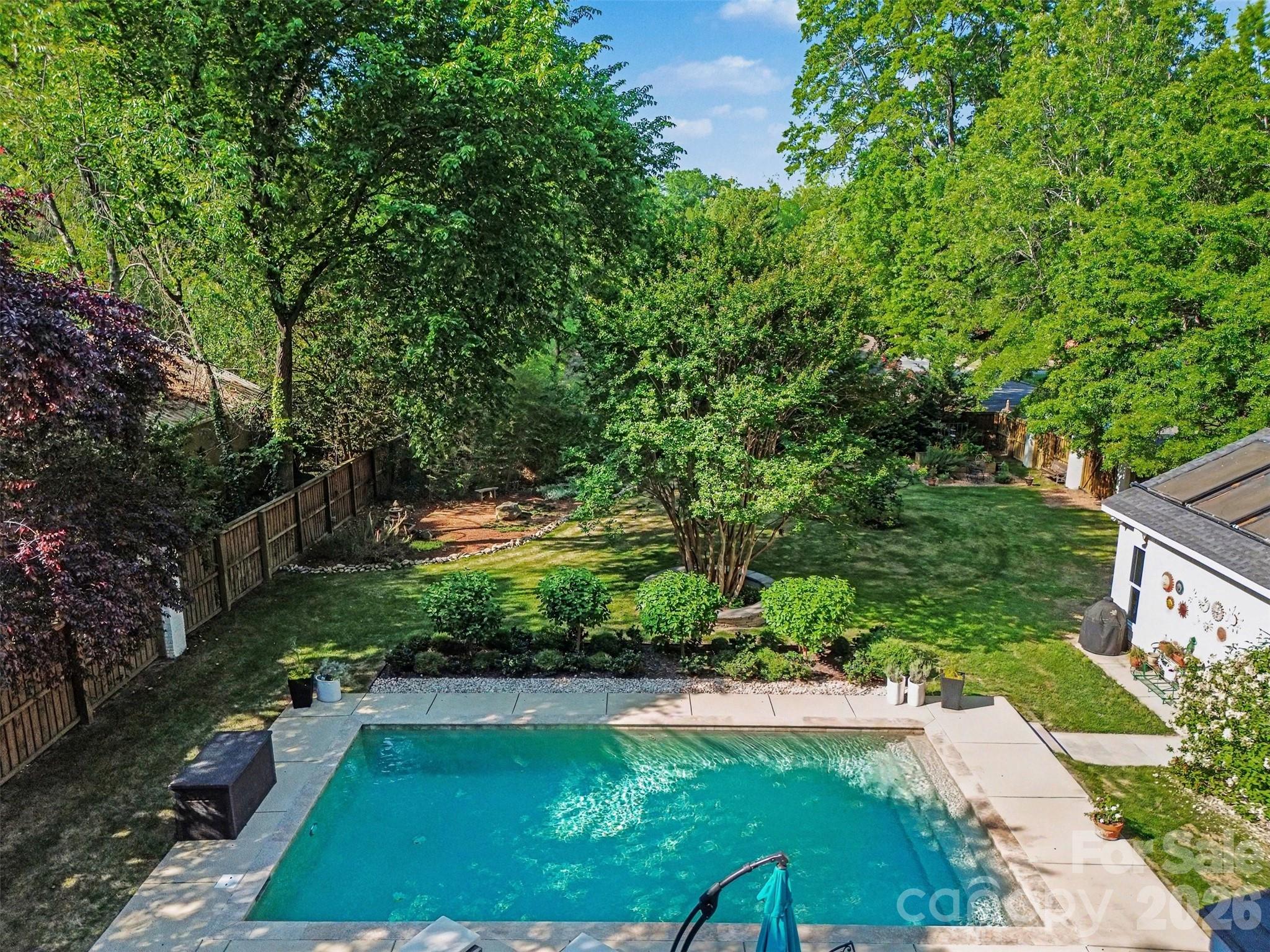 802 E Franklin Street Property Photo 15