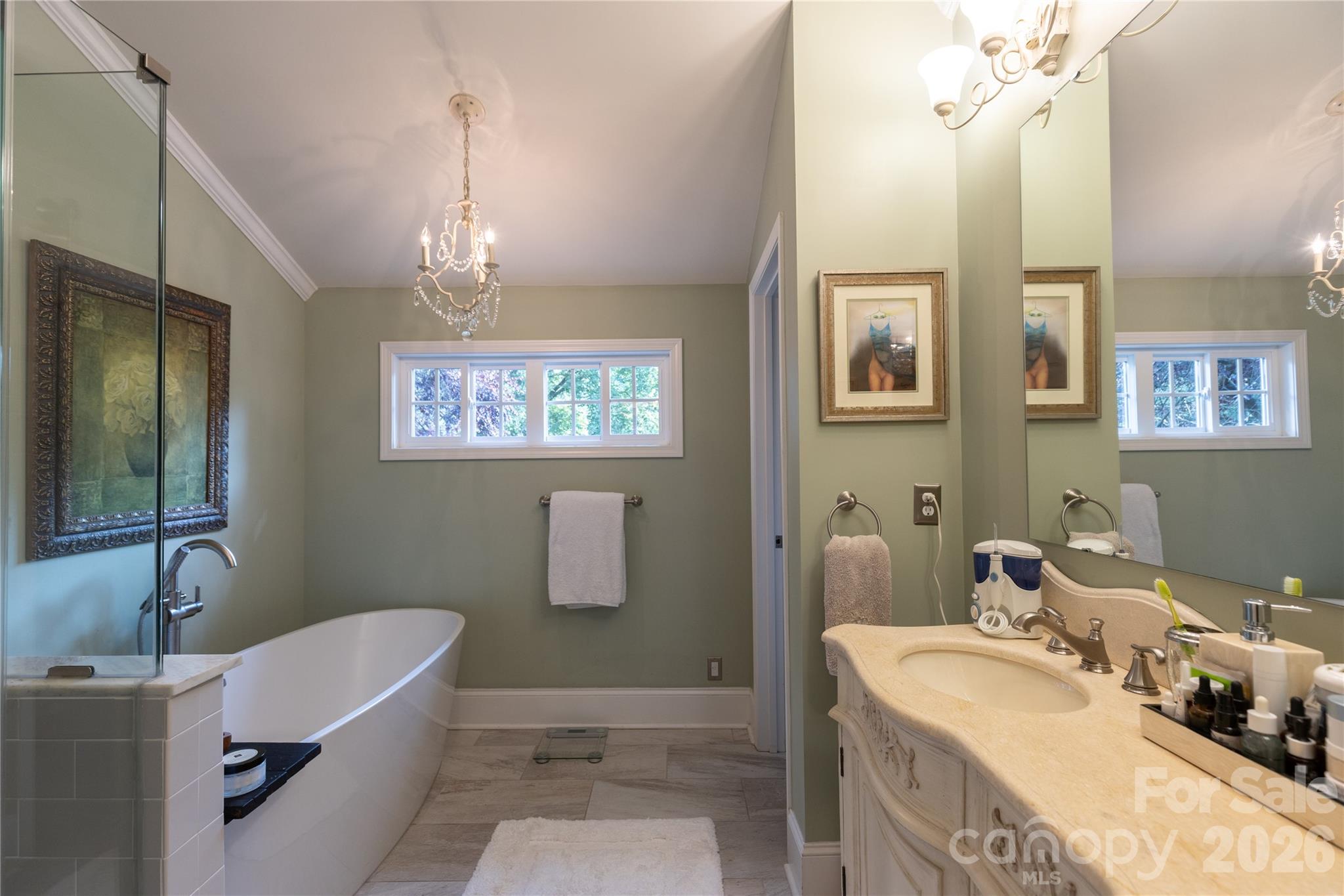 802 E Franklin Street Property Photo 44