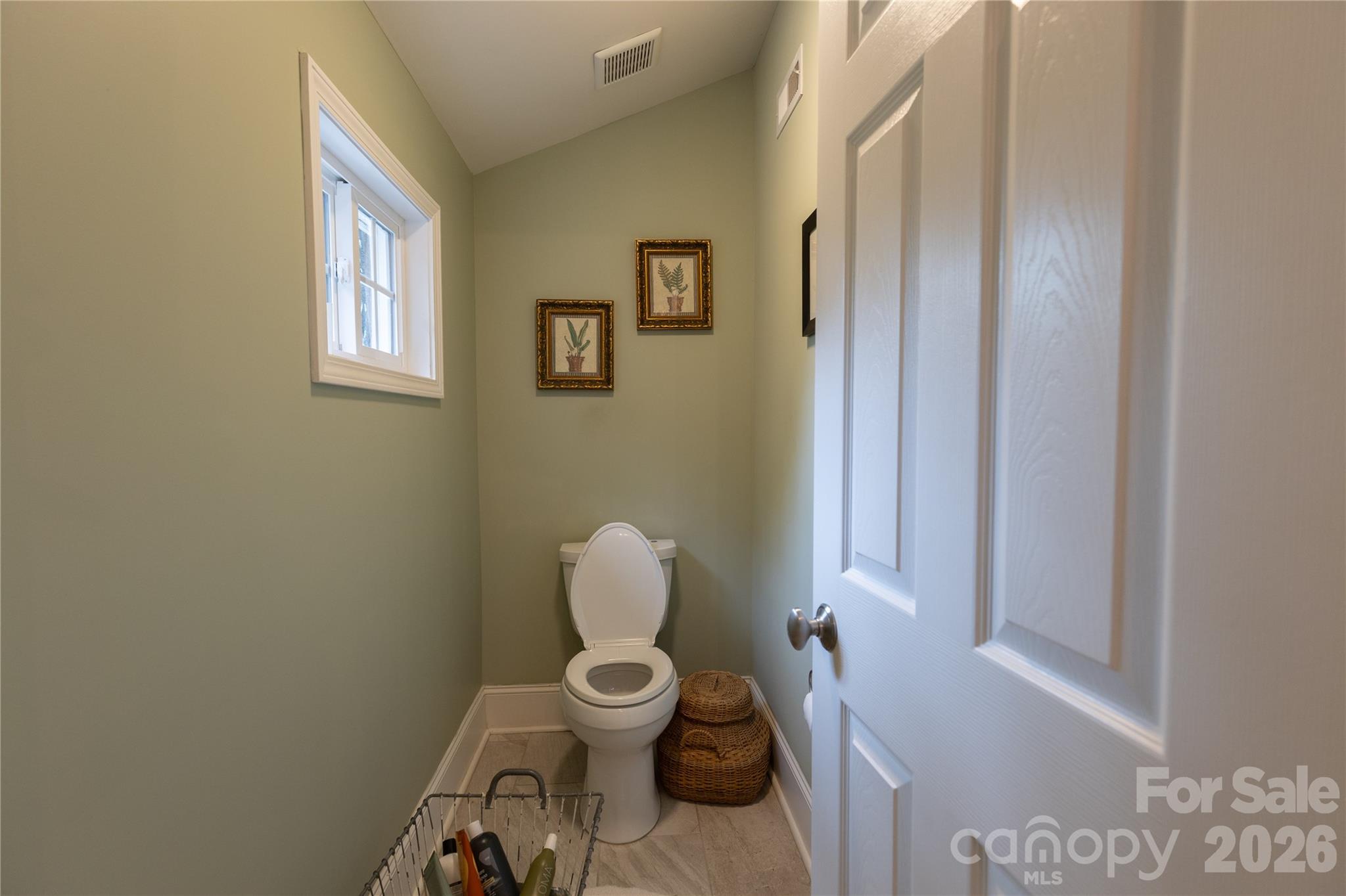802 E Franklin Street Property Photo 45