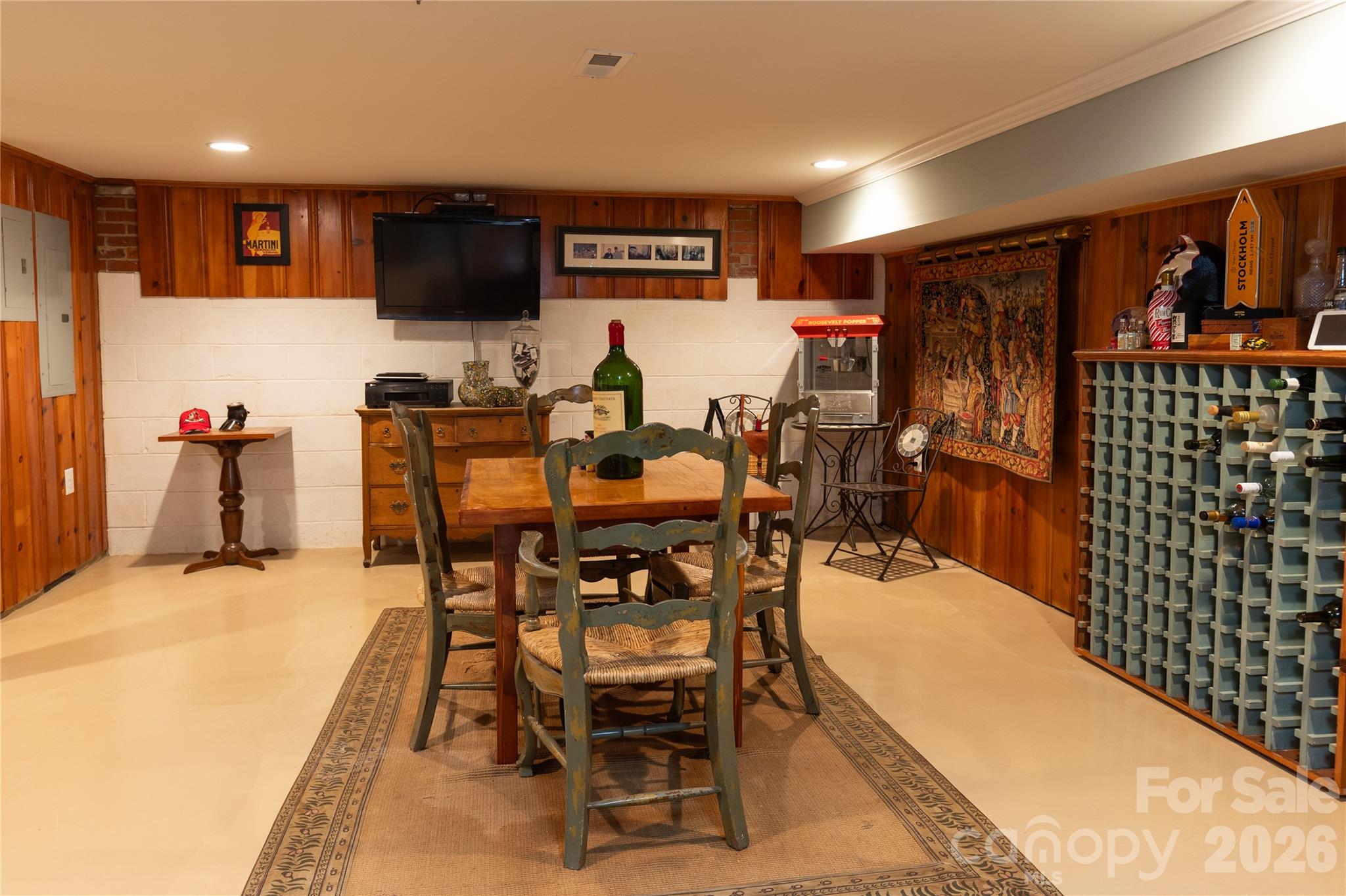802 E Franklin Street Property Photo 46