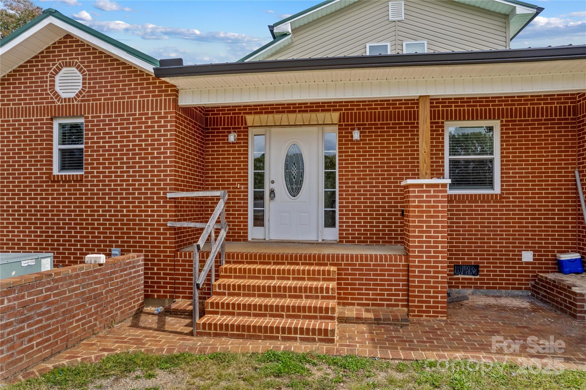 106 Emlee Street Property Photo 3