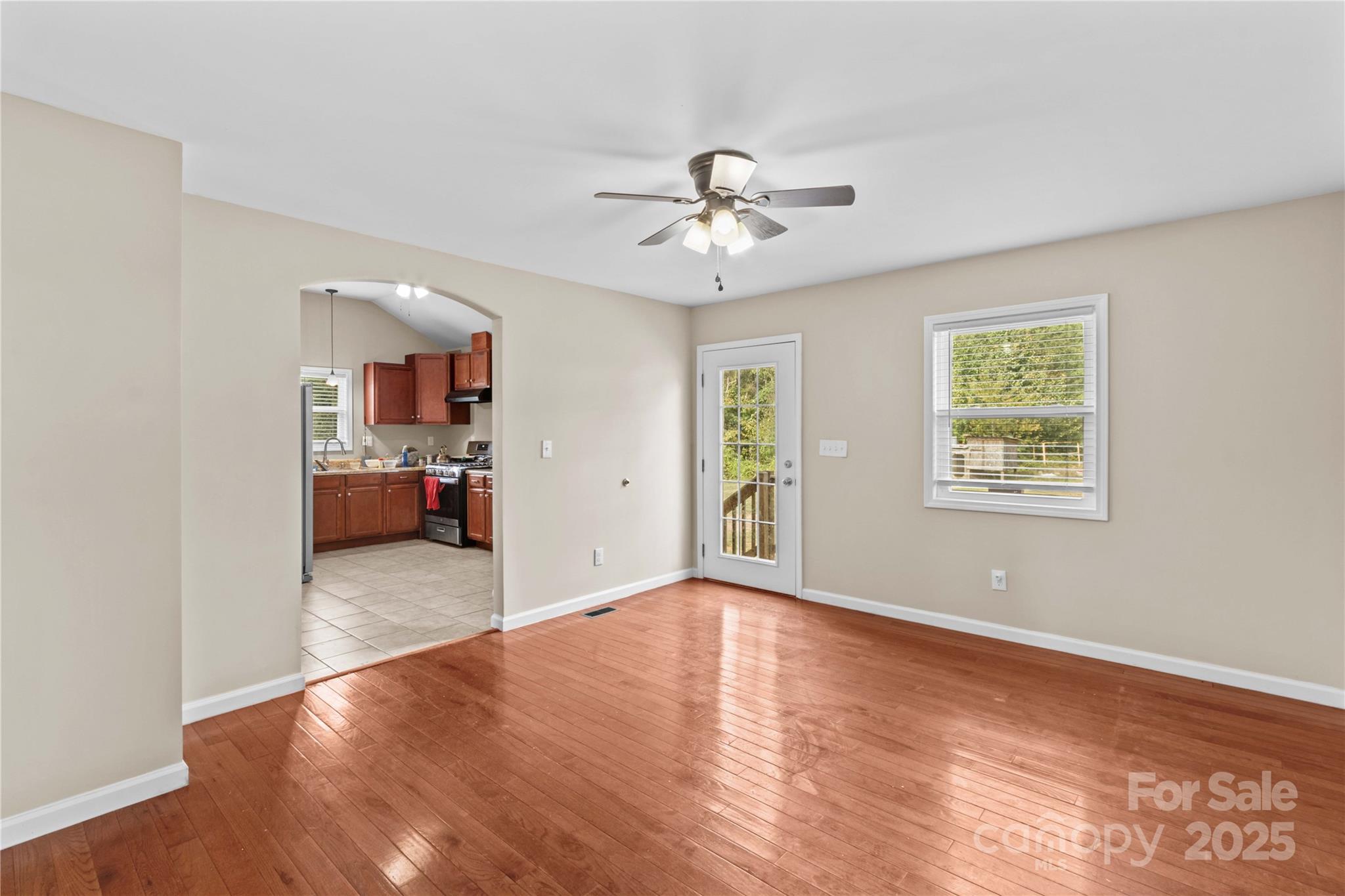 106 Emlee Street Property Photo 7