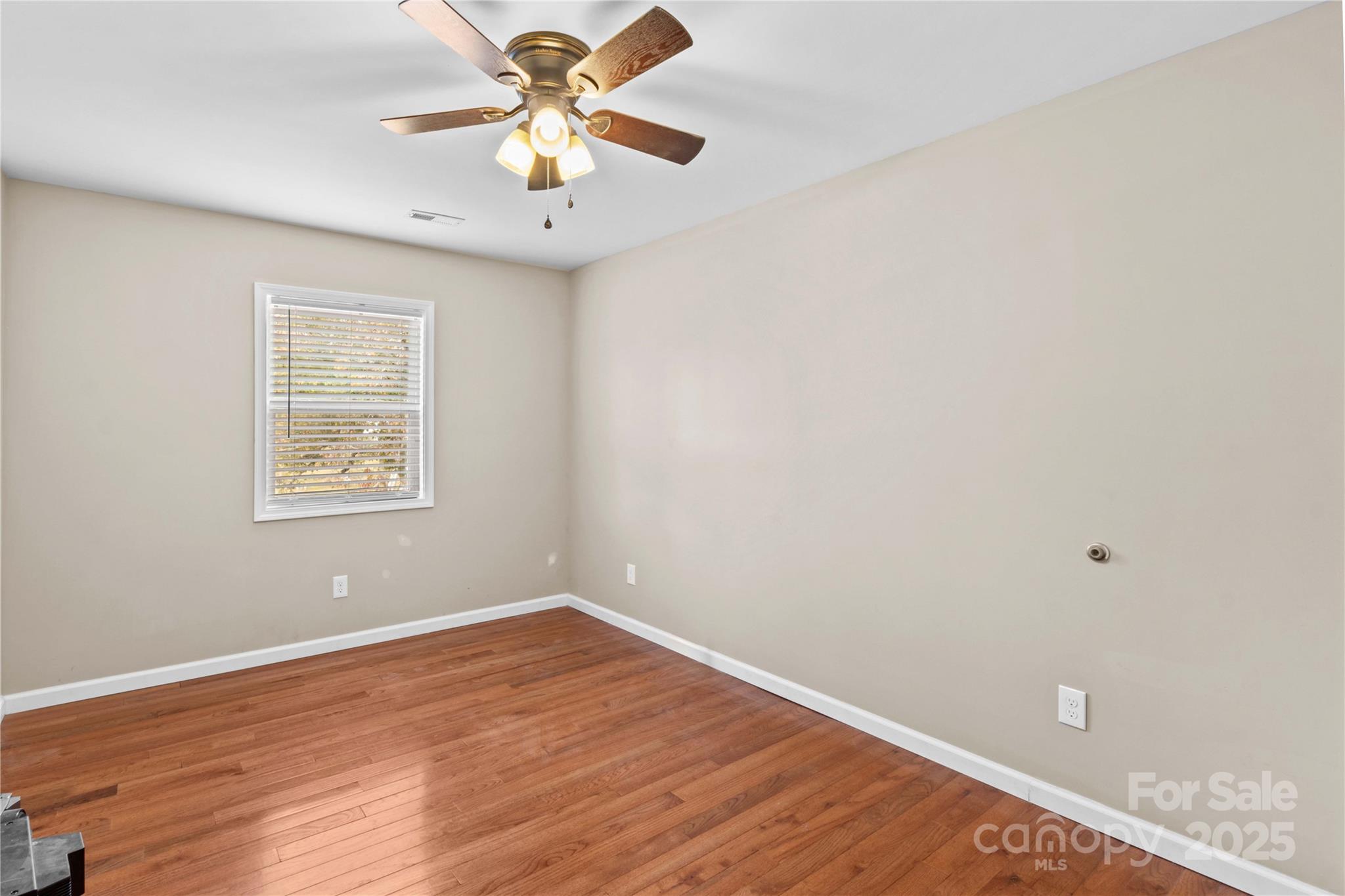 106 Emlee Street Property Photo 29