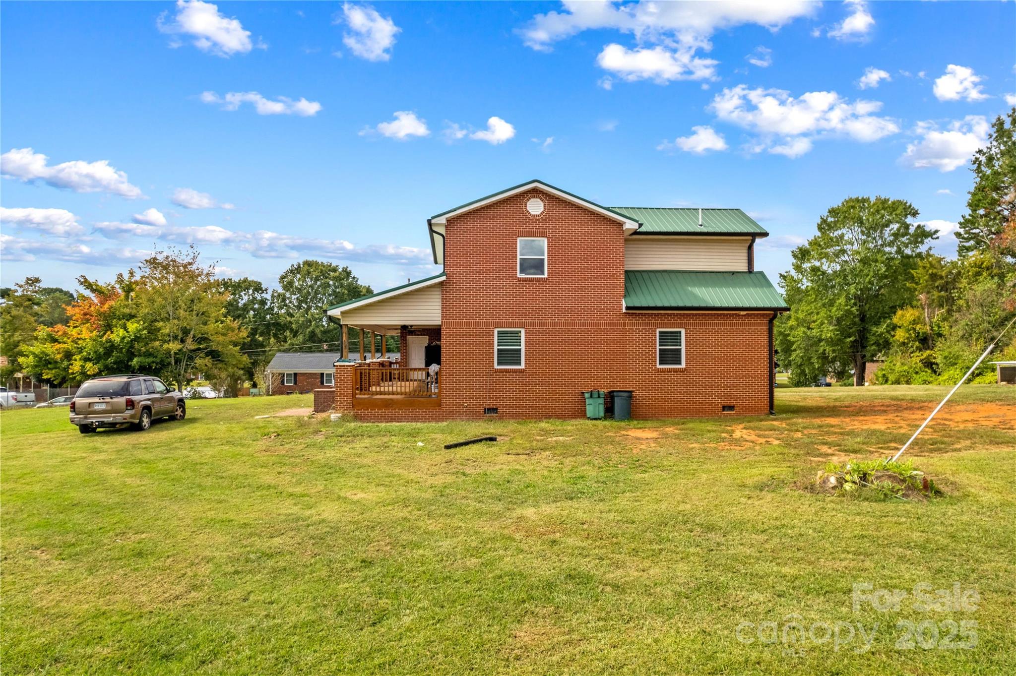 106 Emlee Street Property Photo 33