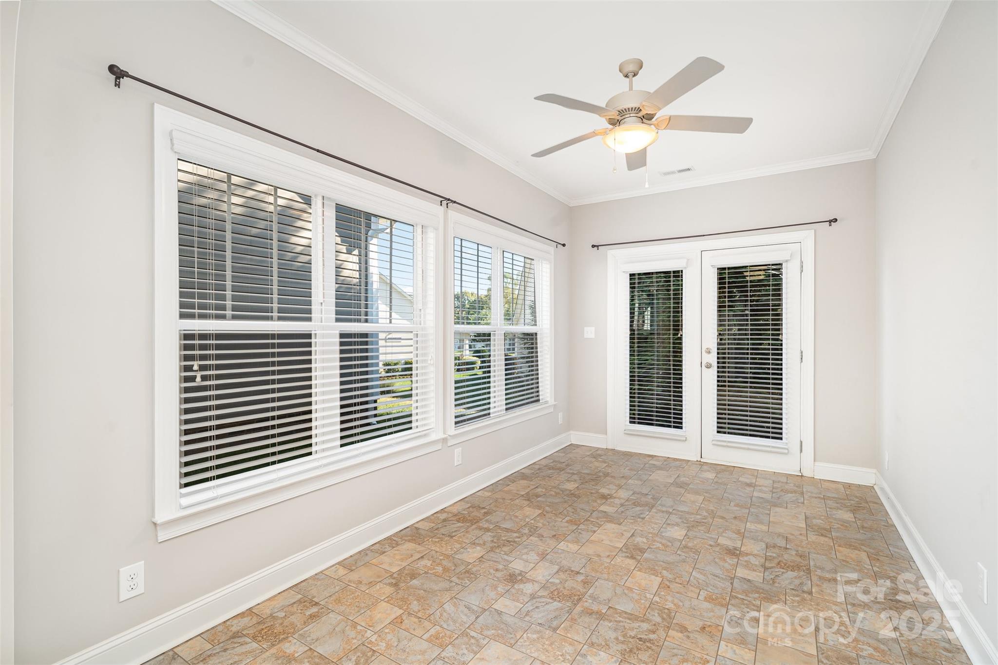 327 River Birch Drive Property Photo 7