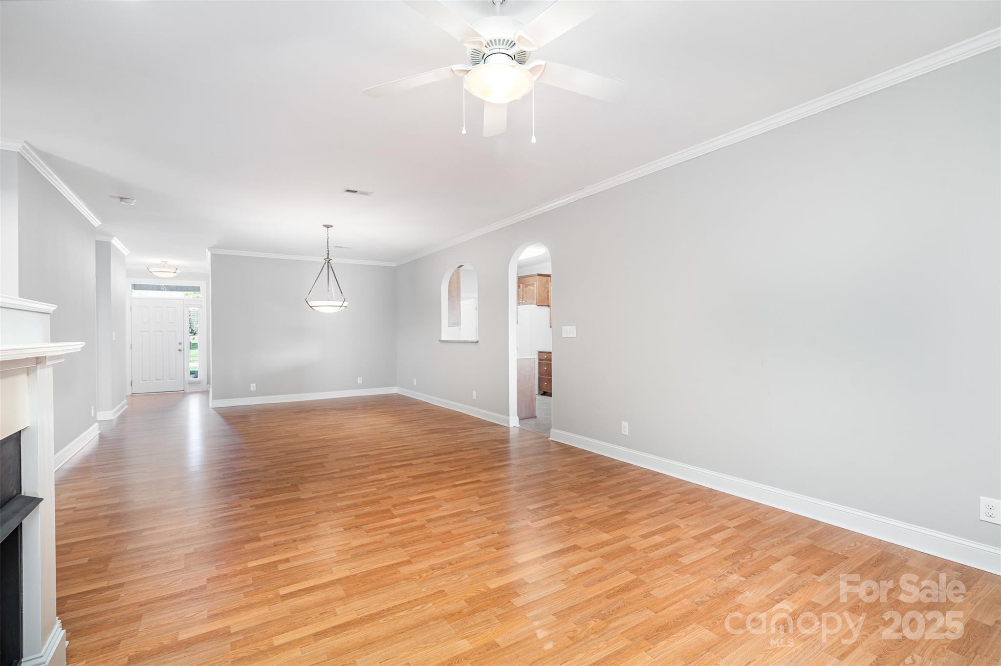 327 River Birch Drive Property Photo 14