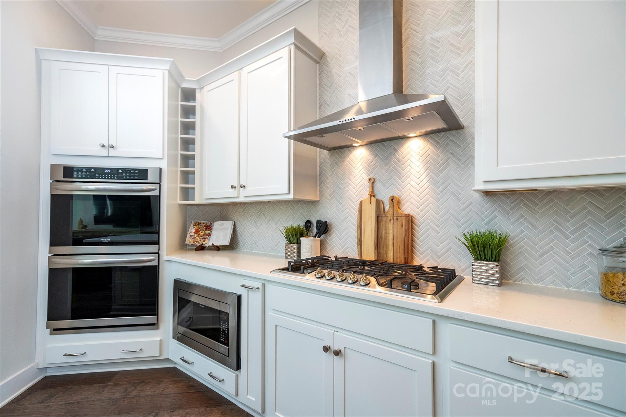 2523 Lola Avenue Property Photo 16