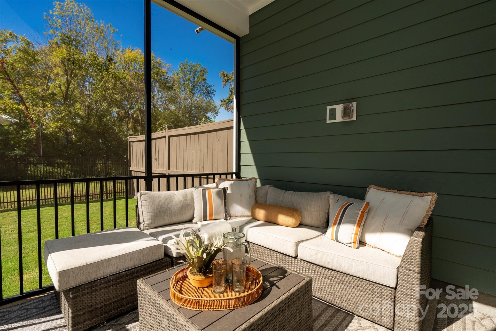 2523 Lola Avenue Property Photo 29