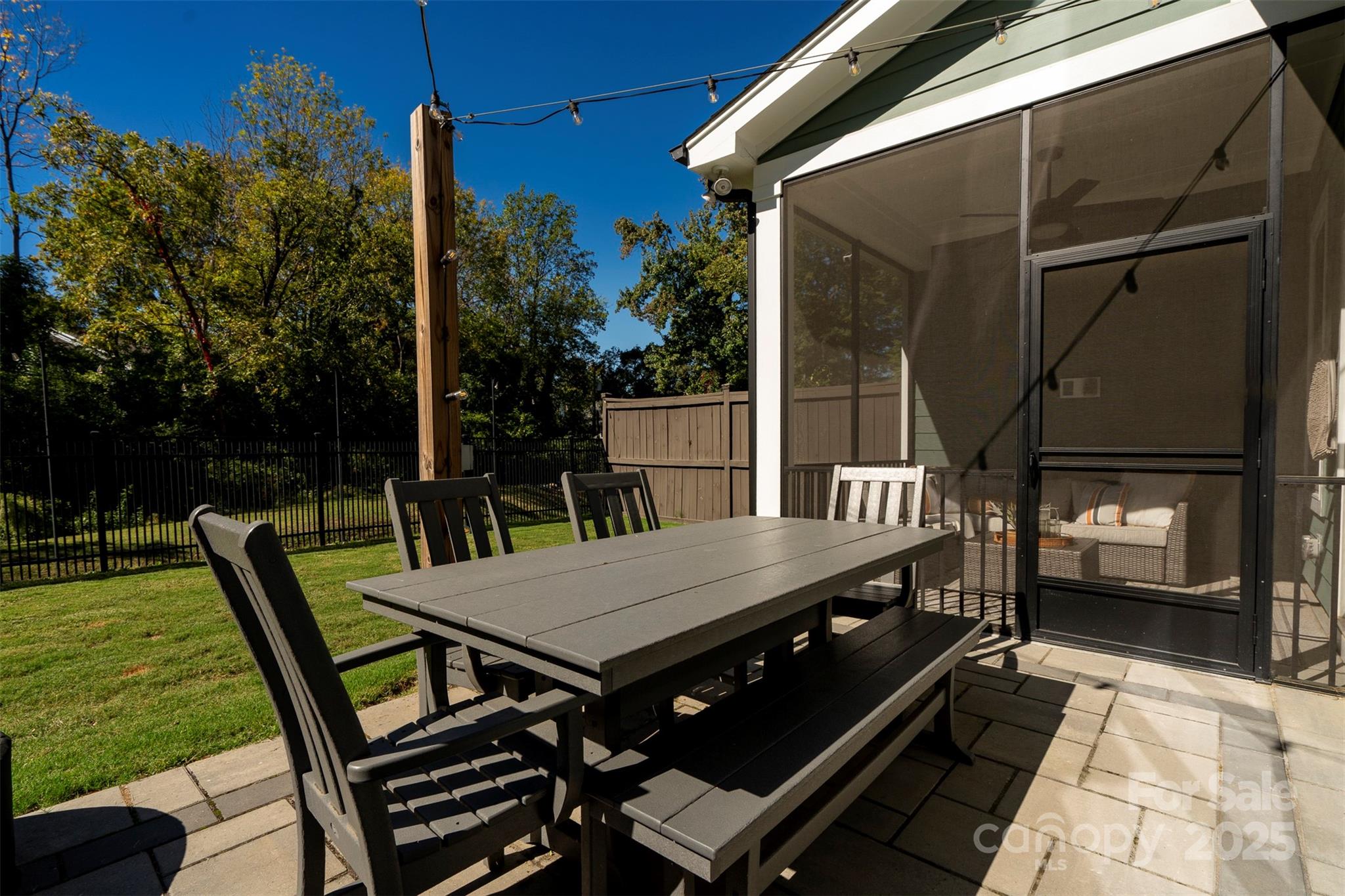 2523 Lola Avenue Property Photo 32