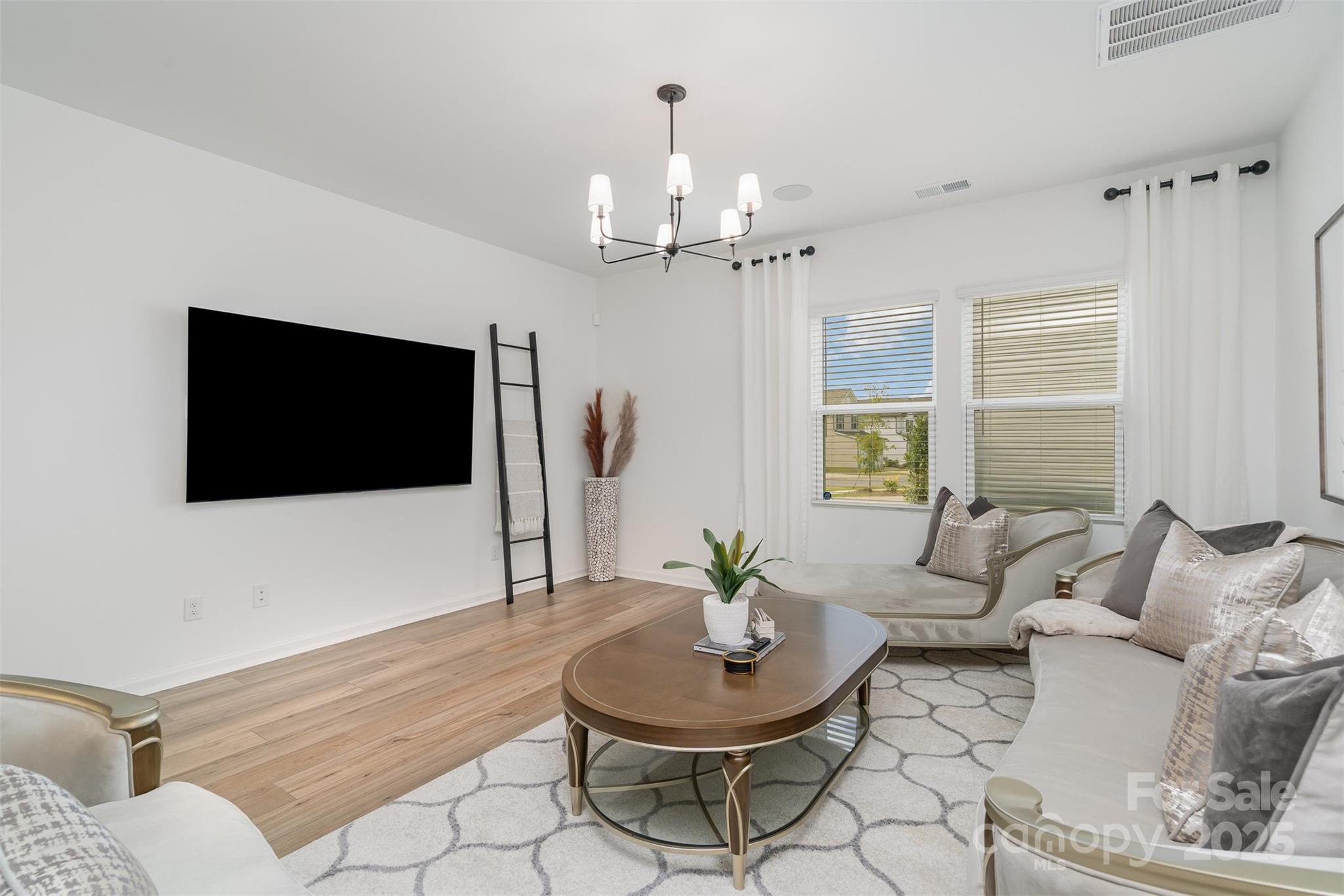 10002 Travis Floyd Lane Property Photo 5