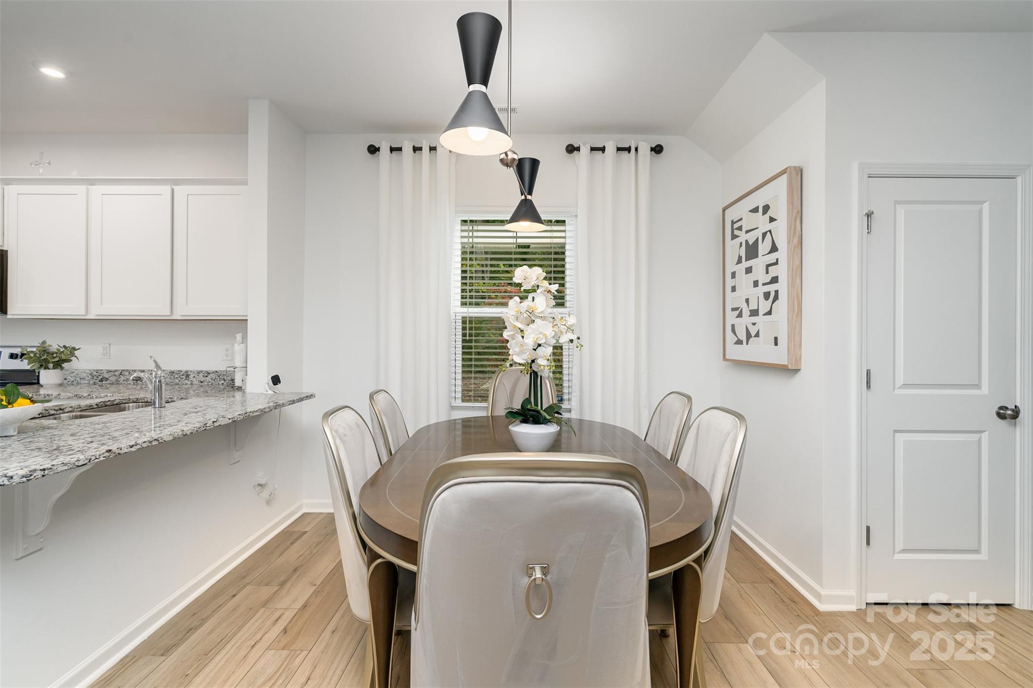 10002 Travis Floyd Lane Property Photo 8