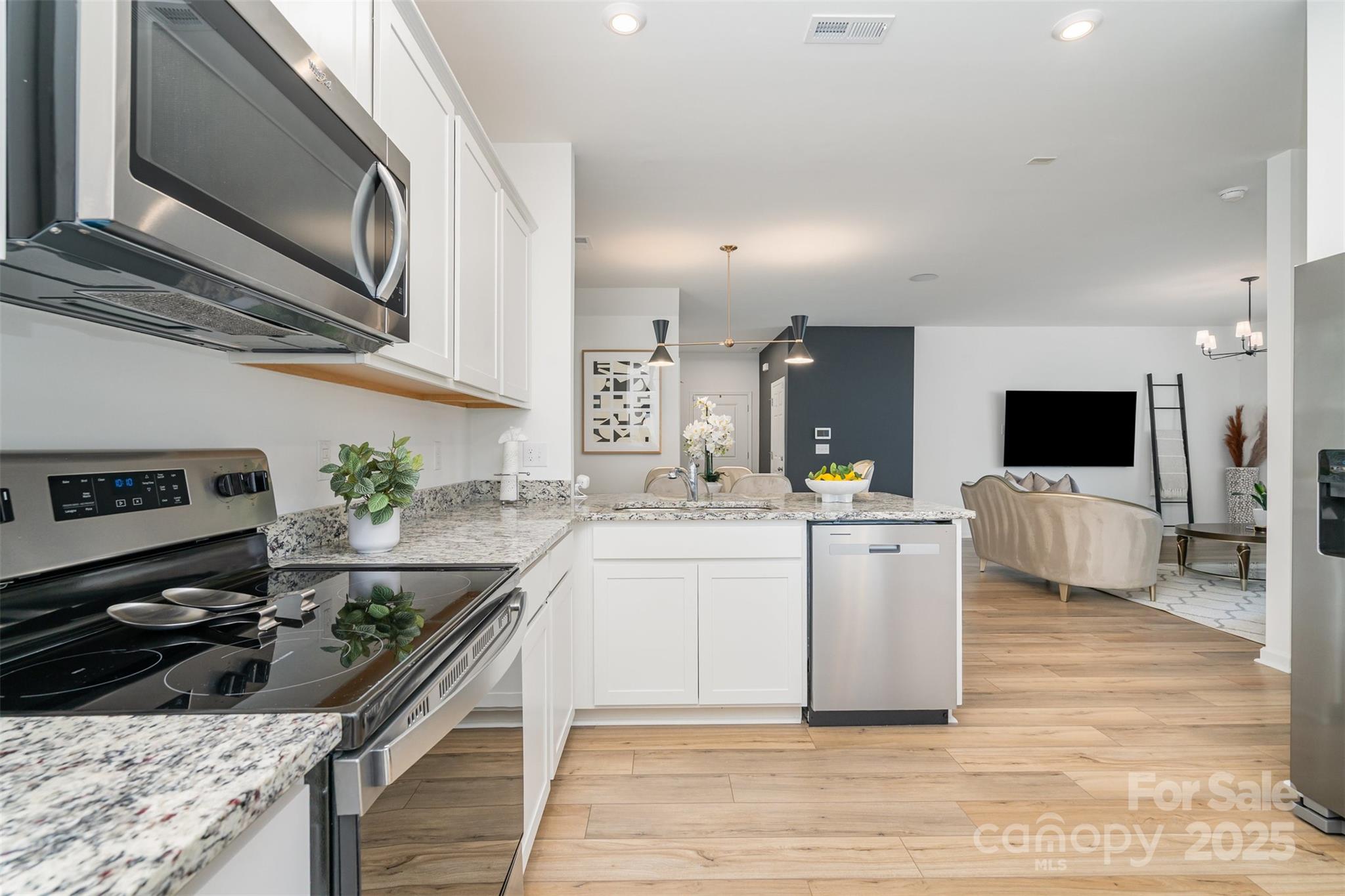 10002 Travis Floyd Lane Property Photo 10