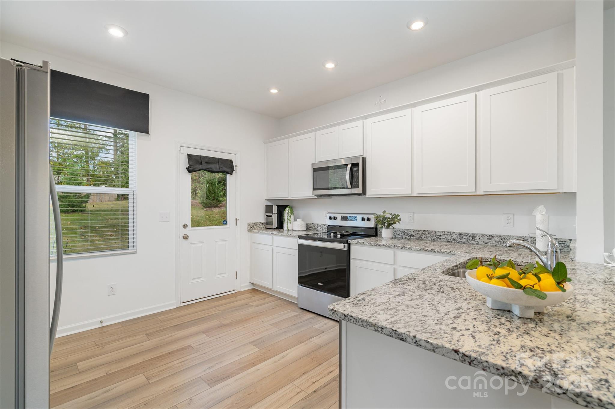 10002 Travis Floyd Lane Property Photo 11