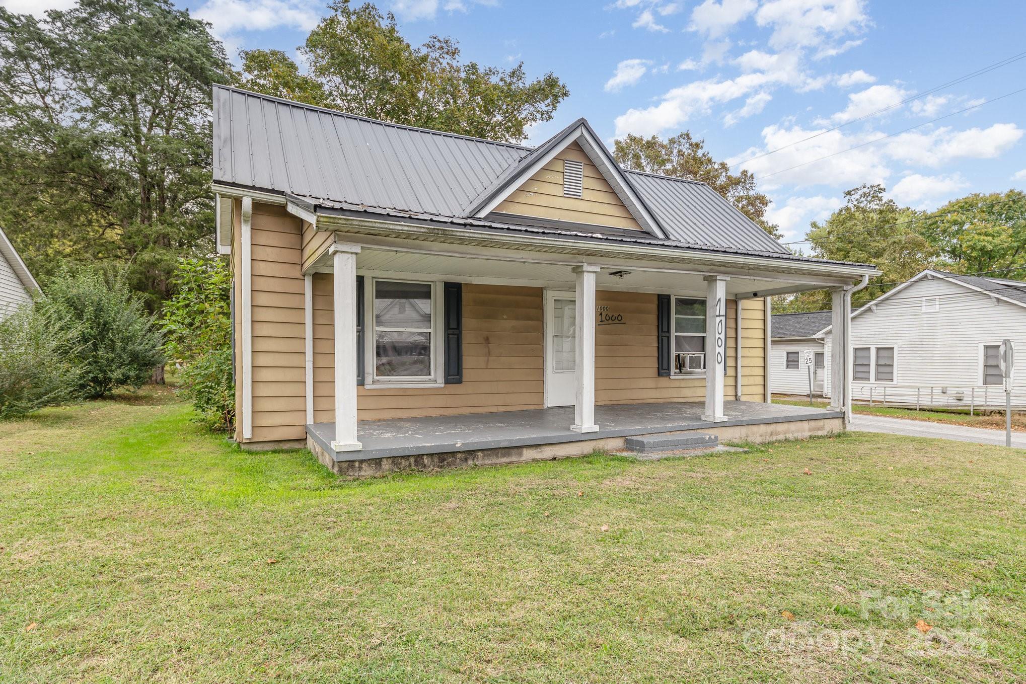 1209 3rd Street Property Photo 8