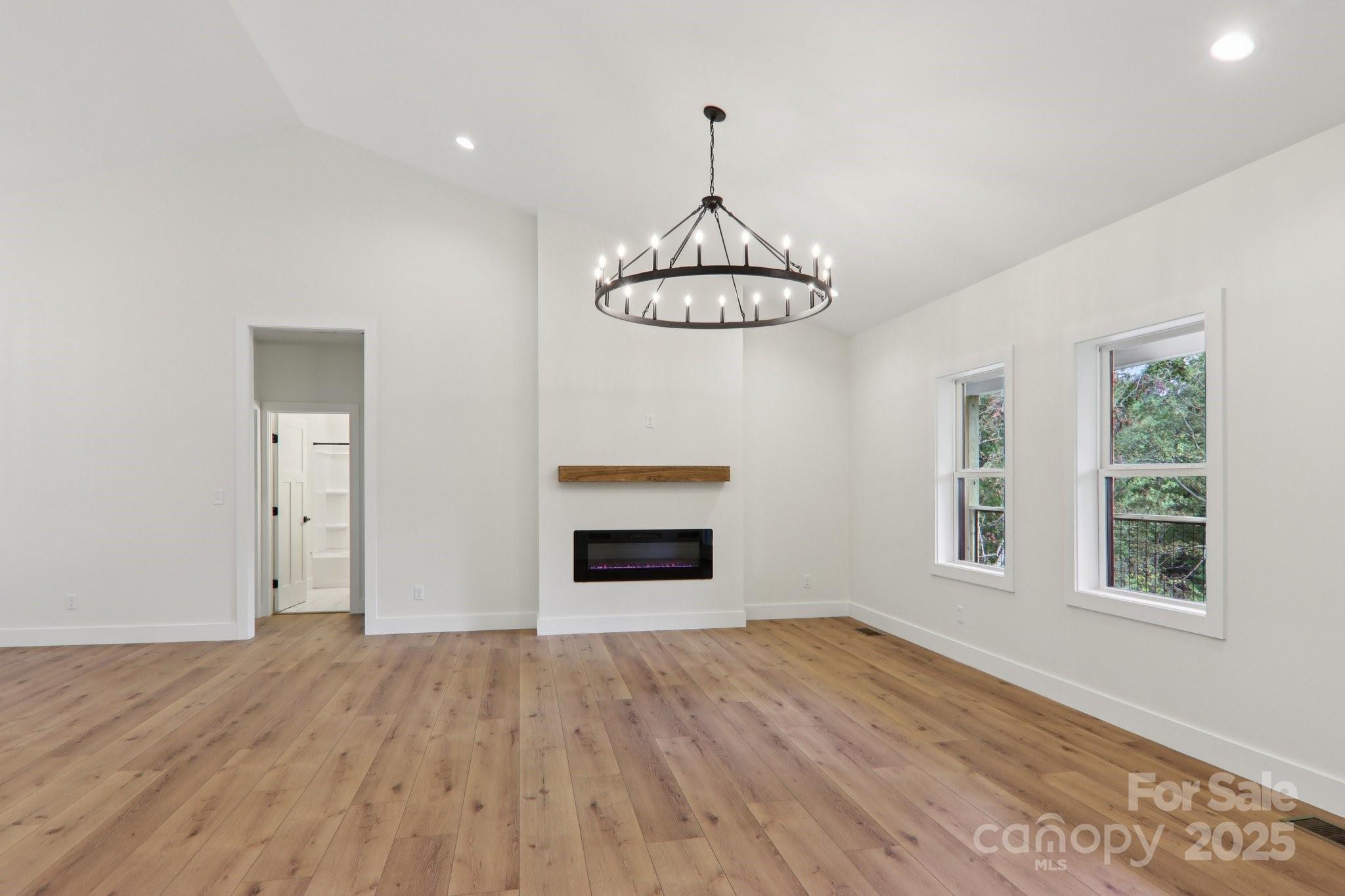 271 Greenstone Lane Property Photo 9