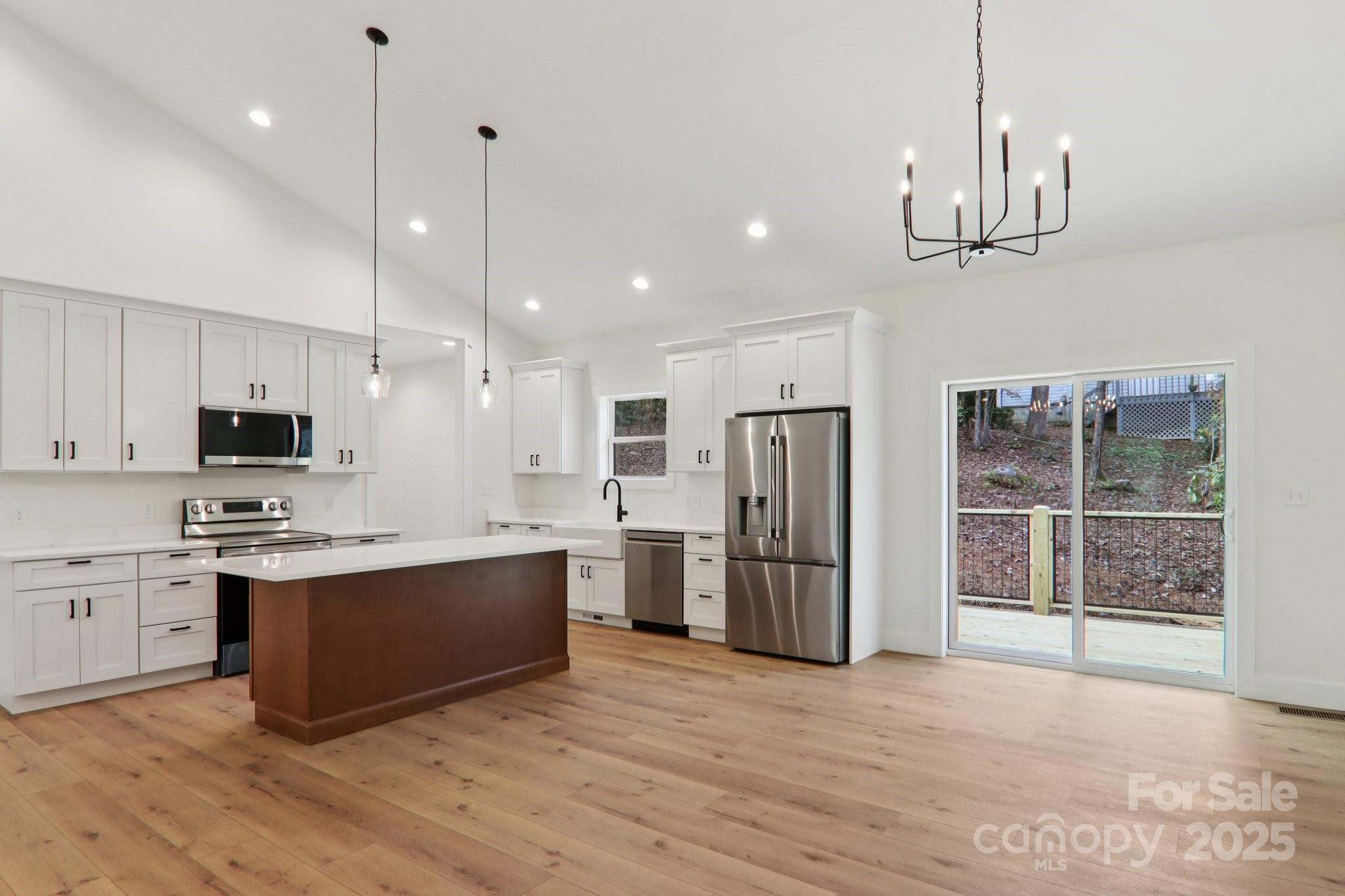 271 Greenstone Lane Property Photo 12