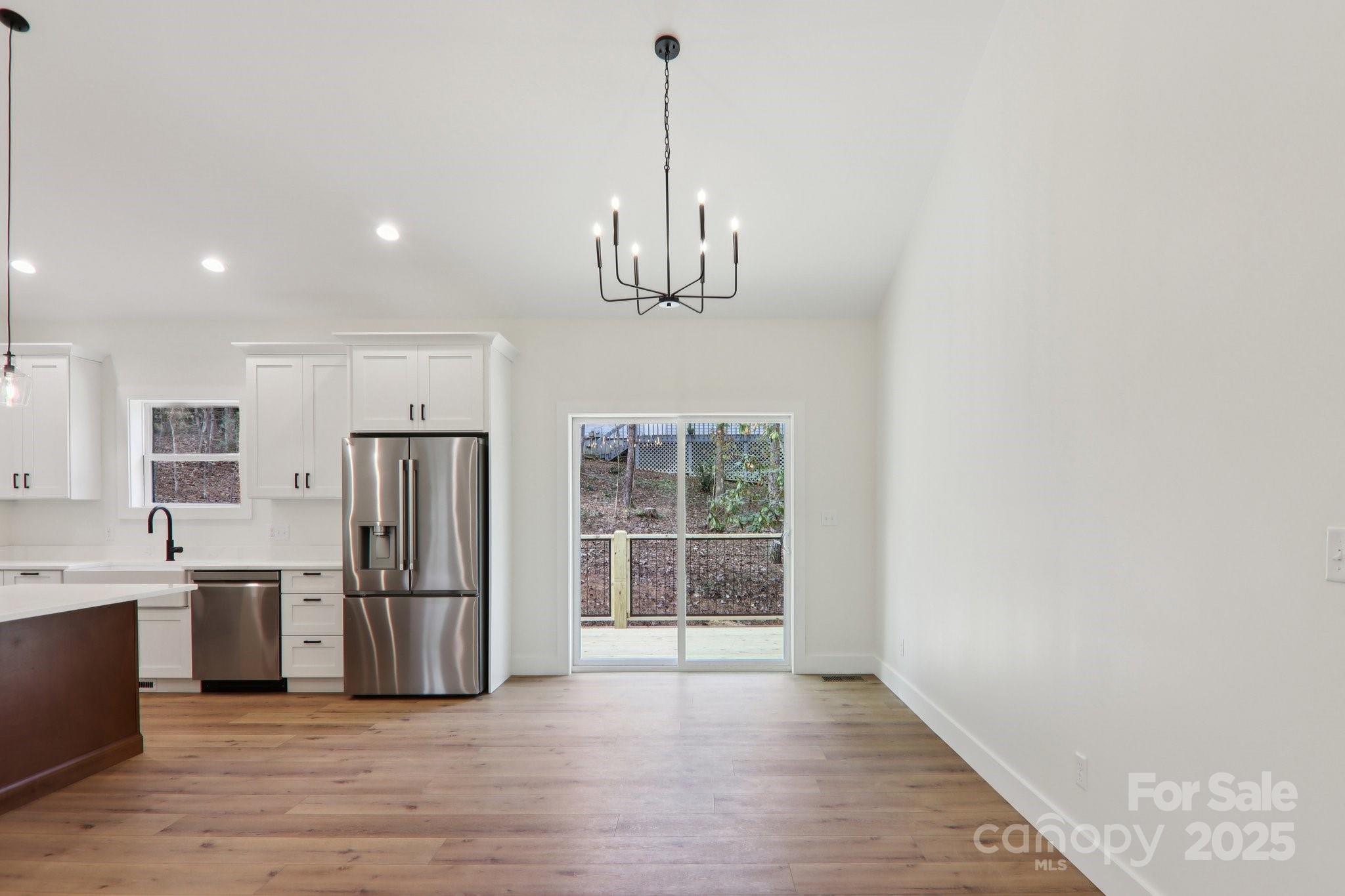 271 Greenstone Lane Property Photo 18