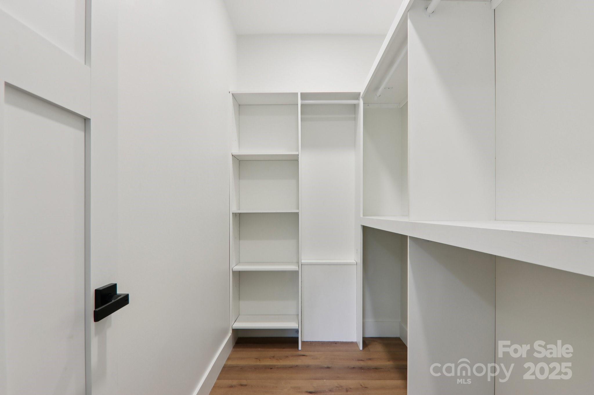 271 Greenstone Lane Property Photo 27